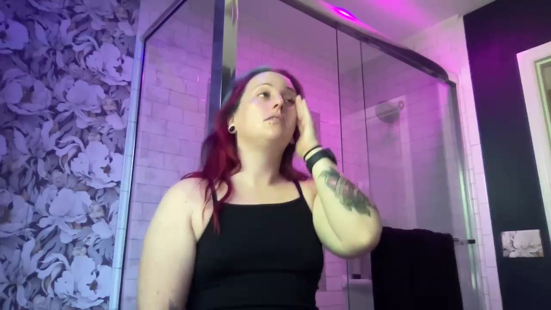 Gallery image thumbnail from Avery_Madison's myfreecams stream on, 07/22/2024, 13:43 image 2 of 20