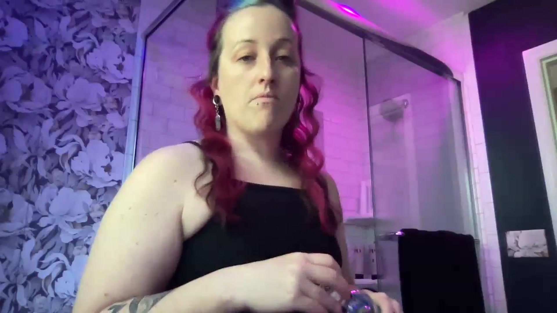 Gallery image thumbnail from Avery_Madison's myfreecams stream on, 07/22/2024, 13:43 image 7 of 20