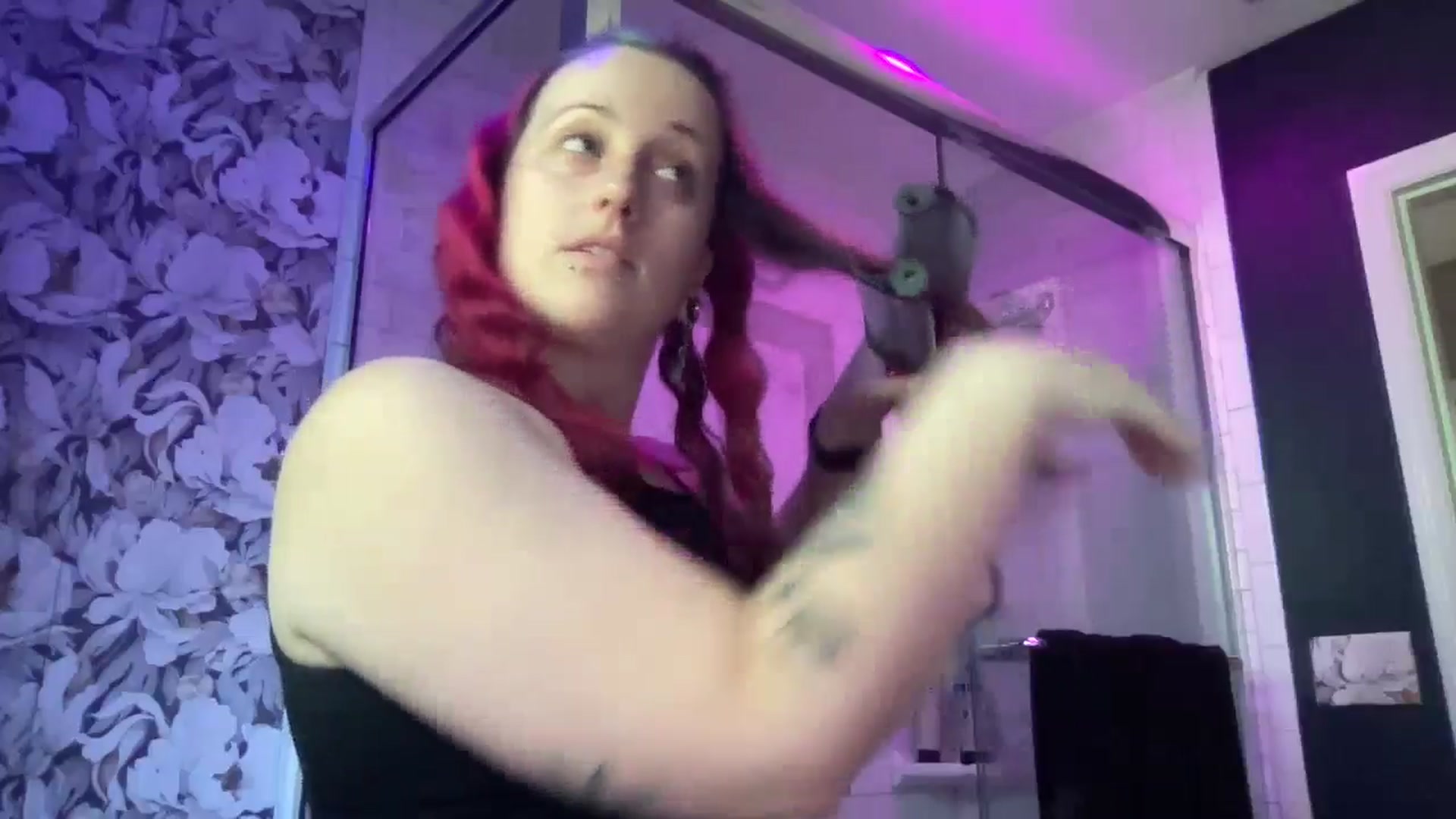 Gallery image thumbnail from Avery_Madison's myfreecams stream on, 07/22/2024, 13:43 image 10 of 20