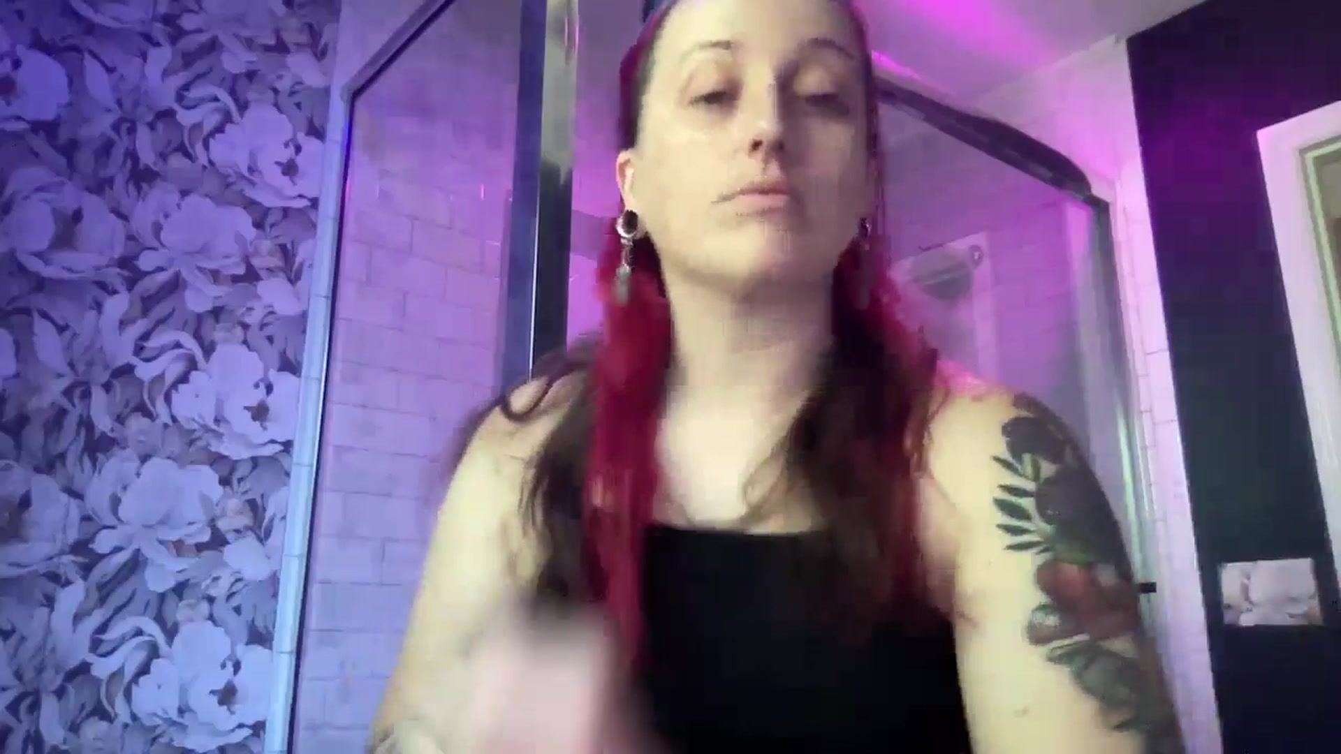 Gallery image thumbnail from Avery_Madison's myfreecams stream on, 07/22/2024, 13:43 image 4 of 20