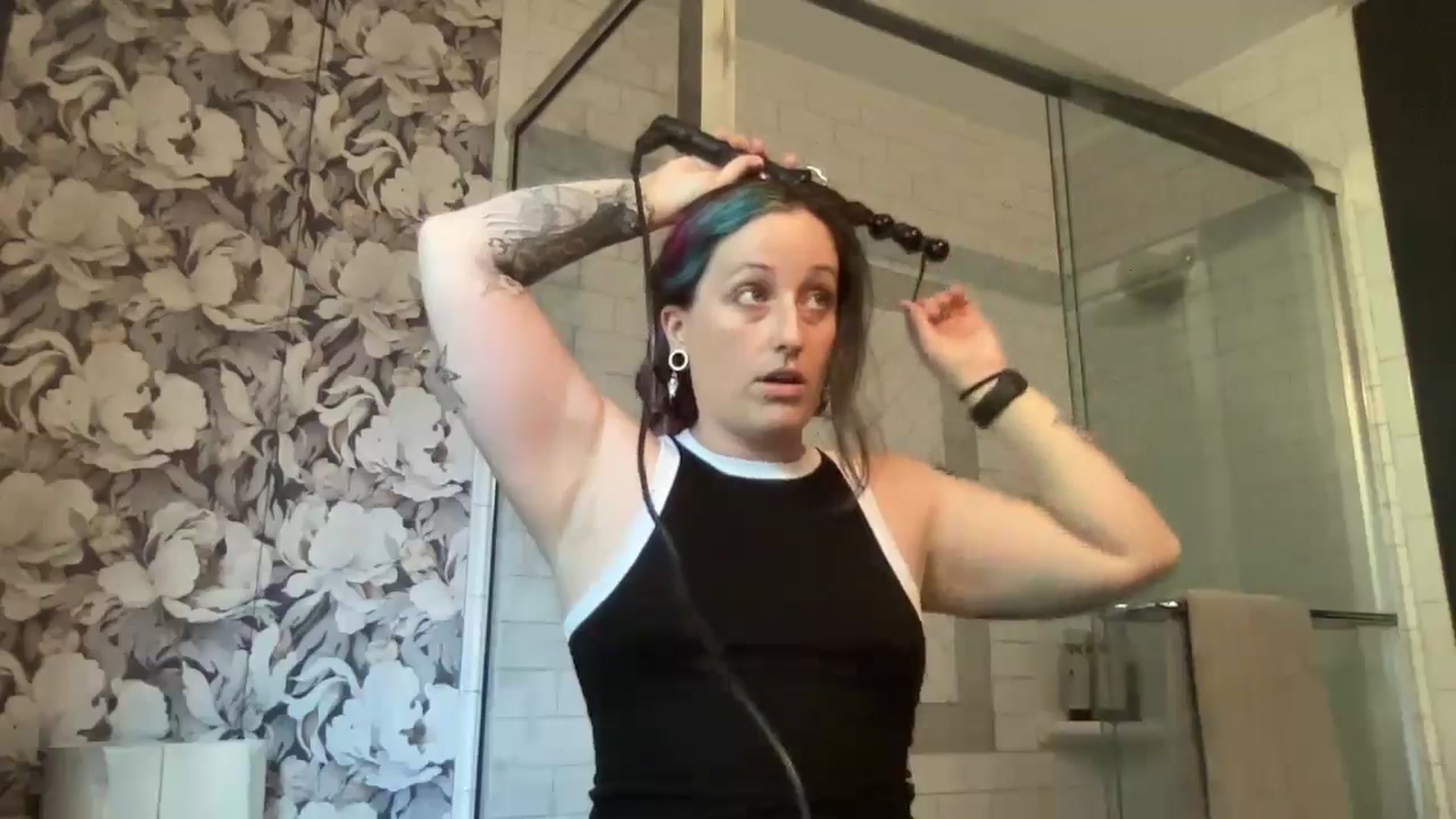 Gallery image thumbnail from Avery_Madison's myfreecams stream on, 07/31/2024, 13:31 image 16 of 20