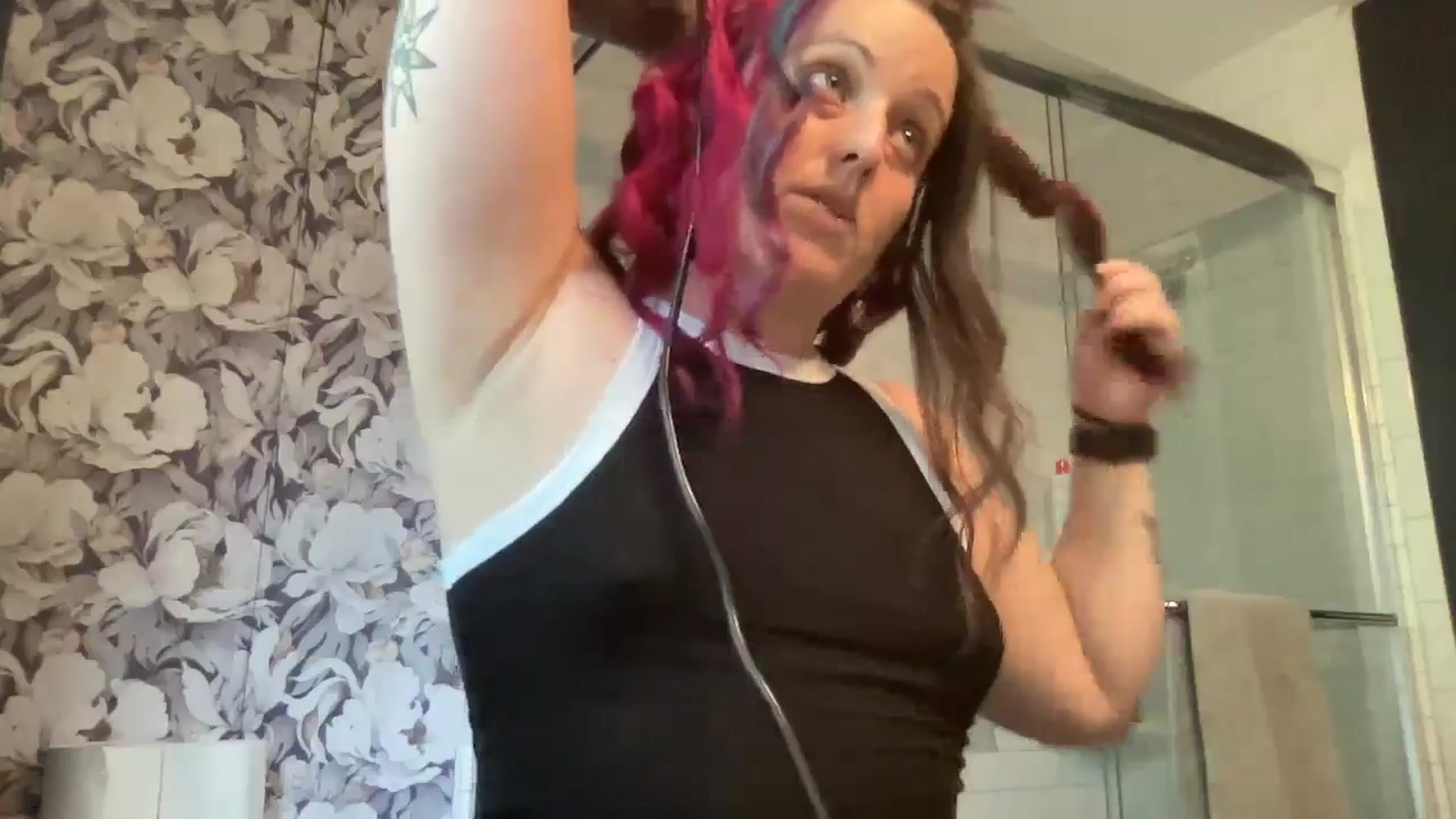 Gallery image thumbnail from Avery_Madison's myfreecams stream on, 07/31/2024, 13:31 image 14 of 20