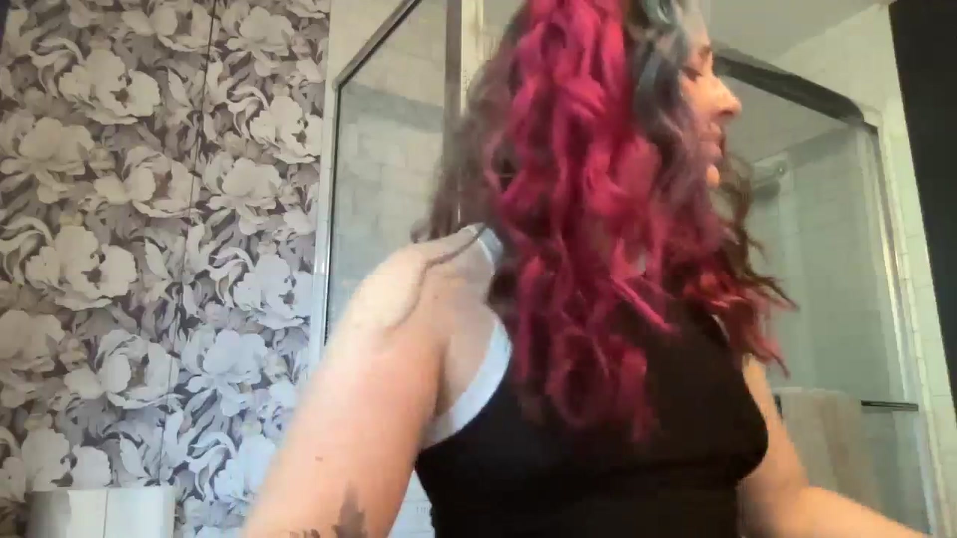 Gallery image thumbnail from Avery_Madison's myfreecams stream on, 07/31/2024, 13:31 image 18 of 20