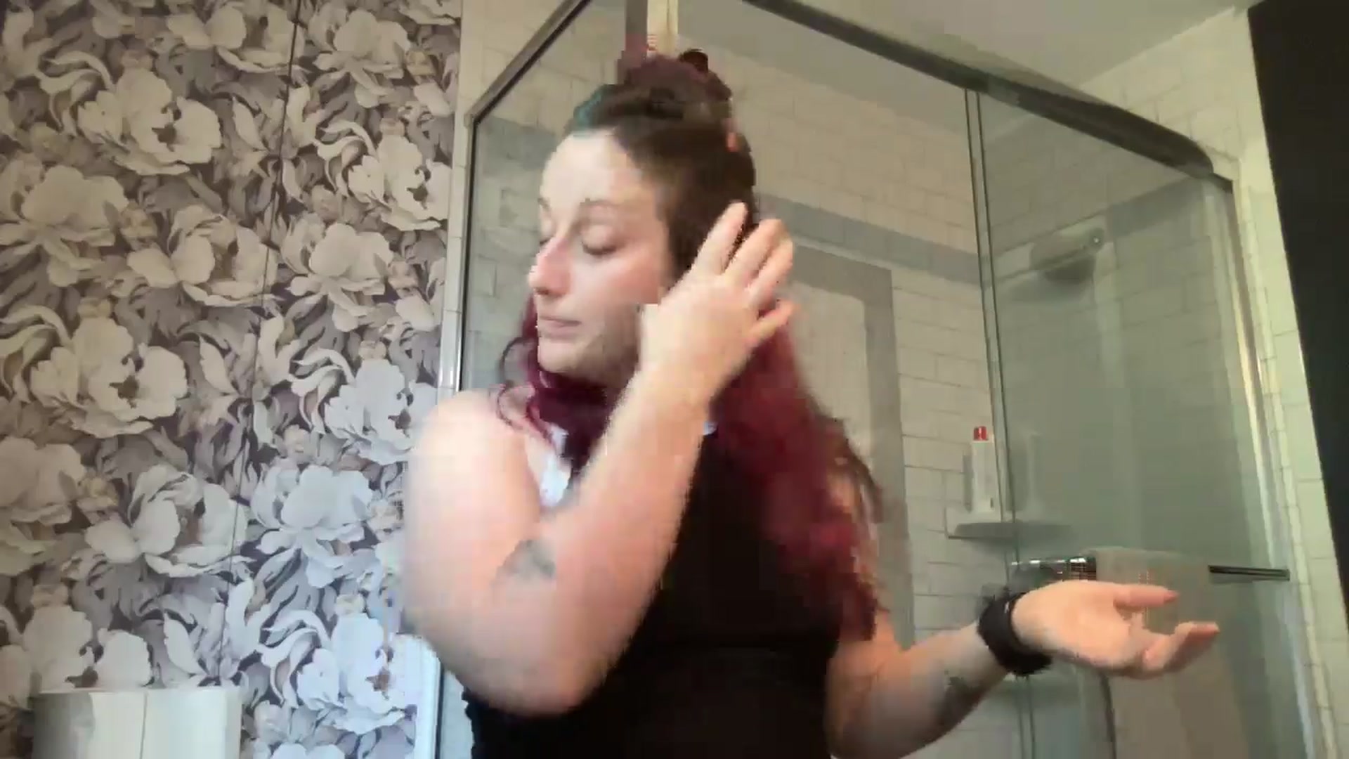 Gallery image thumbnail from Avery_Madison's myfreecams stream on, 07/31/2024, 13:31 image 7 of 20