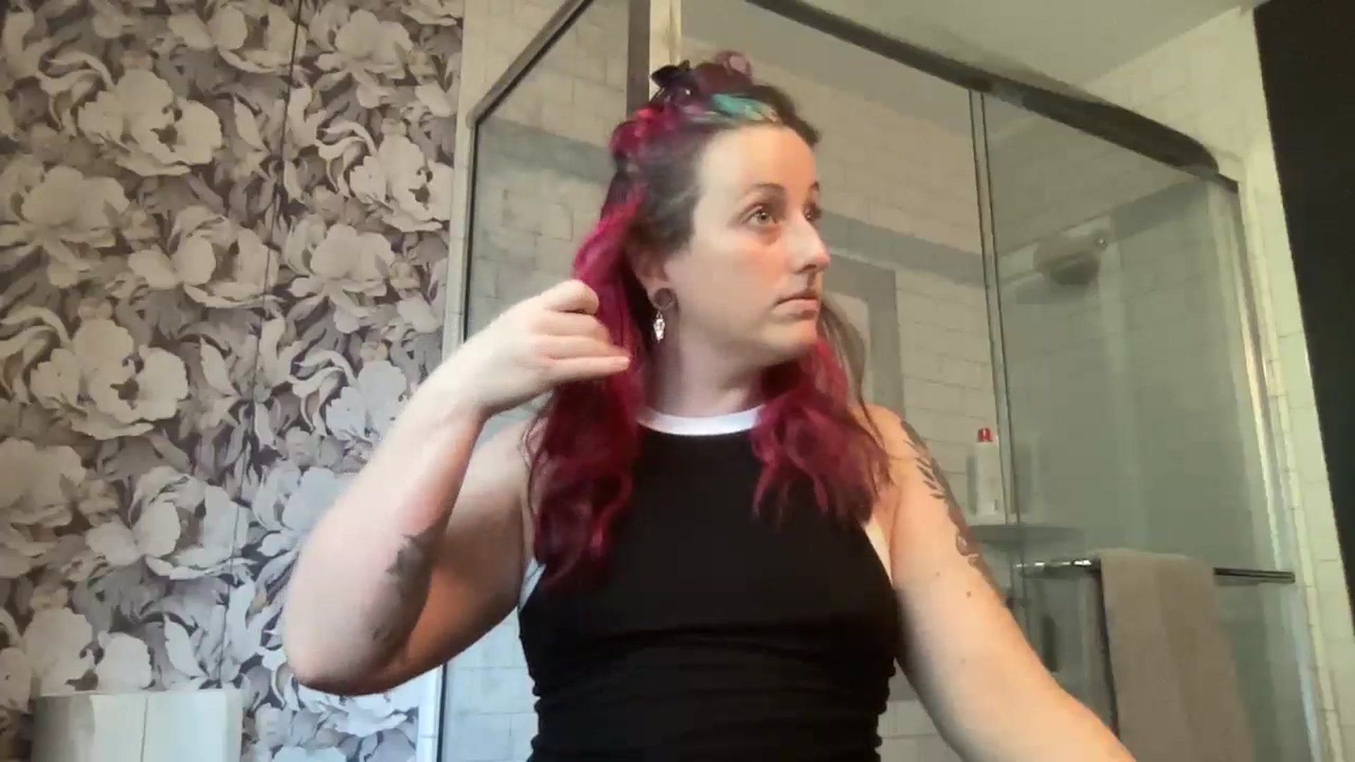 Gallery image thumbnail from Avery_Madison's myfreecams stream on, 07/31/2024, 13:31 image 5 of 20