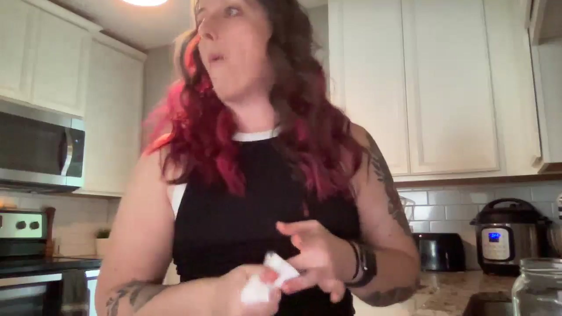 Gallery image thumbnail from Avery_Madison's myfreecams stream on, 07/31/2024, 14:02 image 6 of 20
