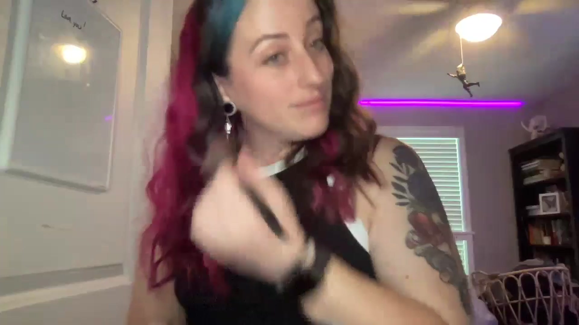 Gallery image thumbnail from Avery_Madison's myfreecams stream on, 07/31/2024, 14:02 image 18 of 20