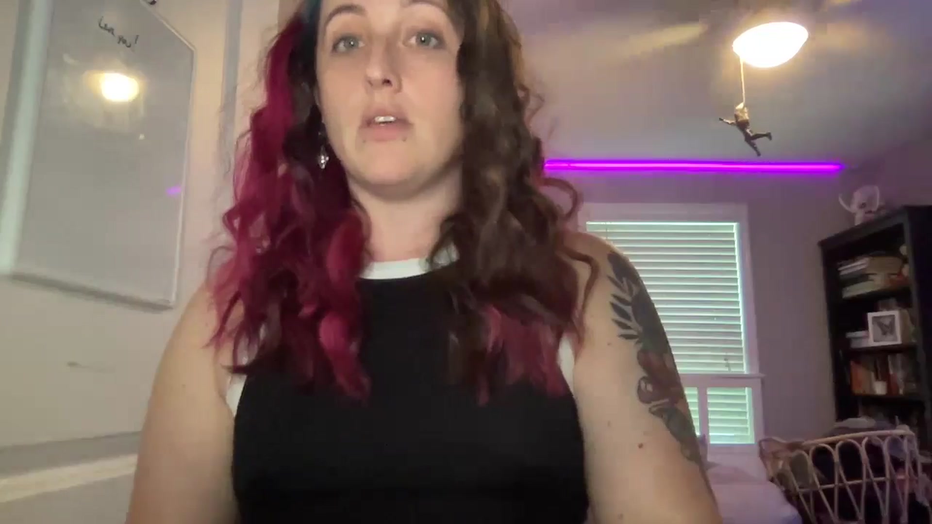Gallery image thumbnail from Avery_Madison's myfreecams stream on, 07/31/2024, 14:02 image 15 of 20