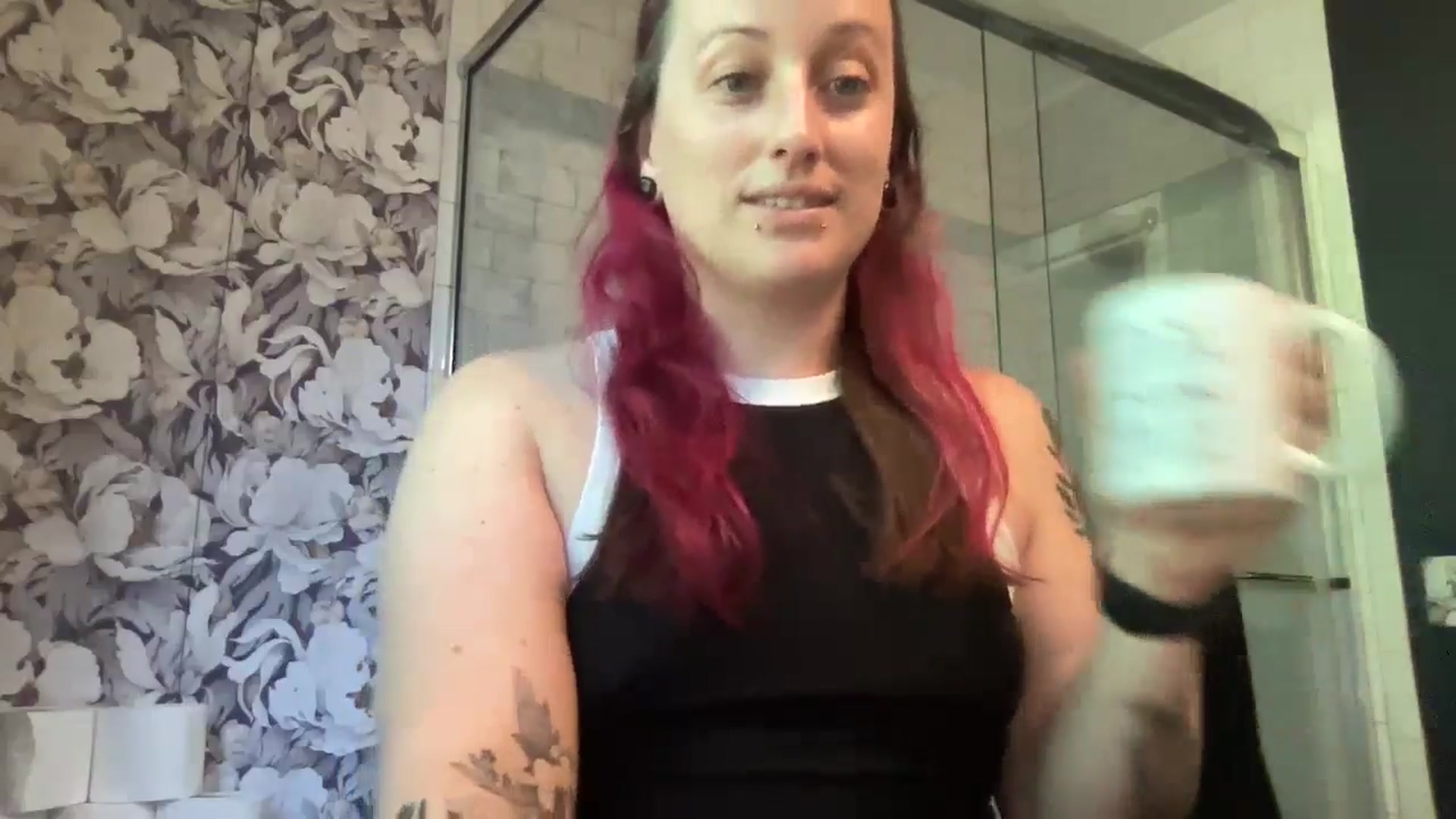 Gallery image thumbnail from Avery_Madison's myfreecams stream on, 08/02/2024, 12:53 image 11 of 20