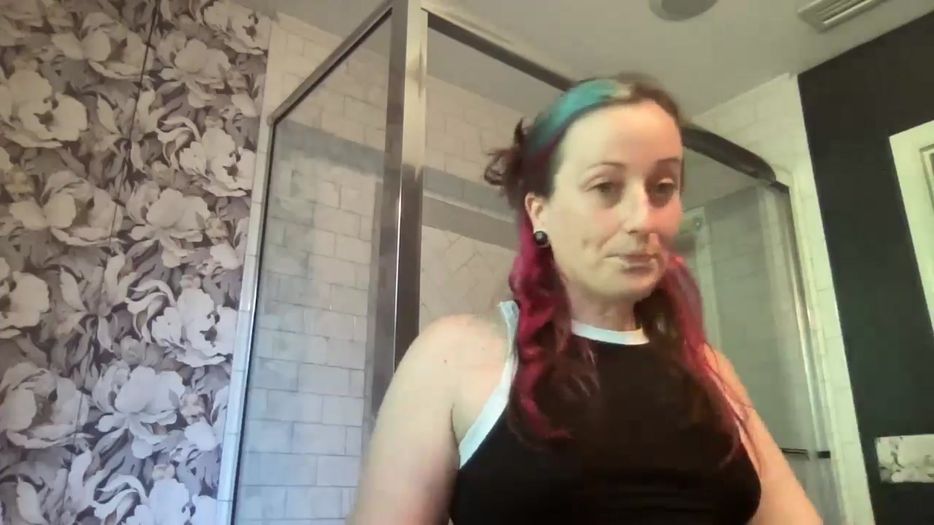 Gallery image thumbnail from Avery_Madison's myfreecams stream on, 08/02/2024, 12:53 image 6 of 20