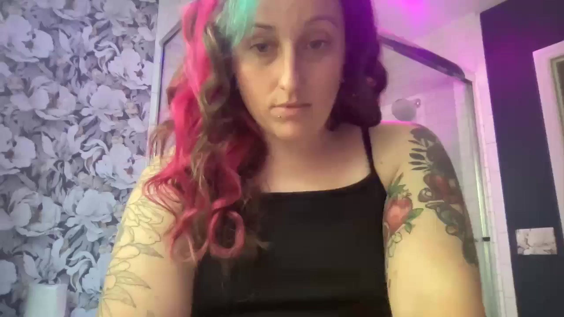 Gallery image thumbnail from Avery_Madison's myfreecams stream on, 08/31/2024, 15:36 image 7 of 20