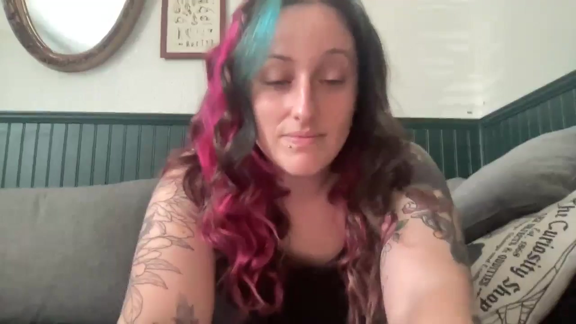 Gallery image thumbnail from Avery_Madison's myfreecams stream on, 08/31/2024, 15:36 image 9 of 20