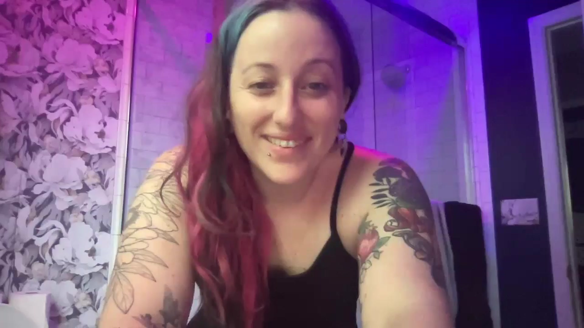 Gallery image thumbnail from Avery_Madison's myfreecams stream on, 09/05/2024, 13:00 image 1 of 20