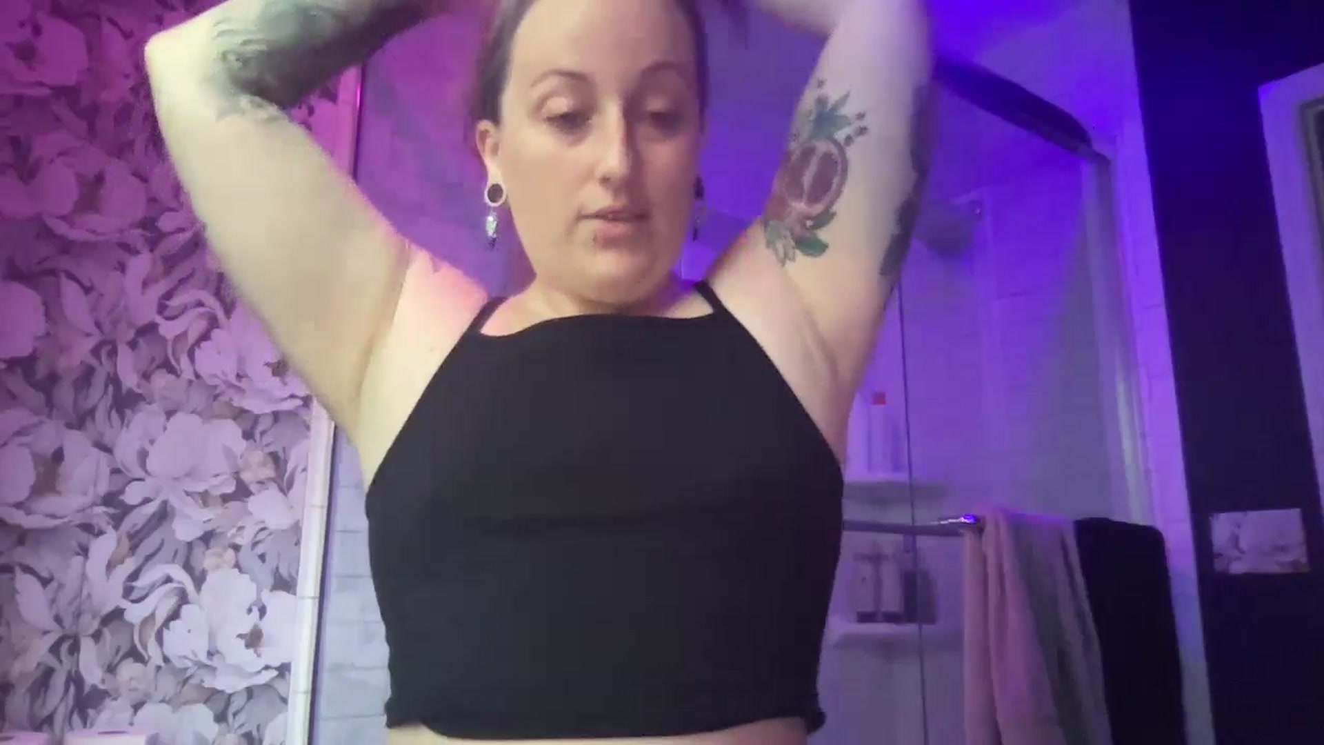 Gallery image thumbnail from Avery_Madison's myfreecams stream on, 09/05/2024, 13:00 image 13 of 20