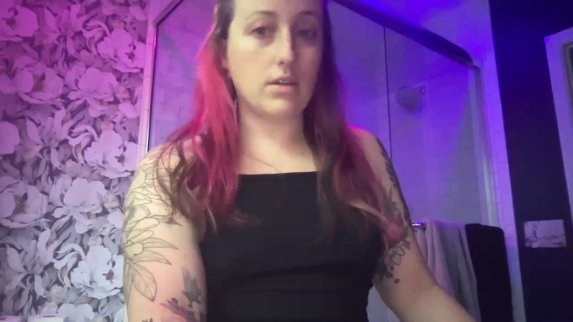 Gallery image thumbnail from Avery_Madison's myfreecams stream on, 09/05/2024, 13:00 image 14 of 20