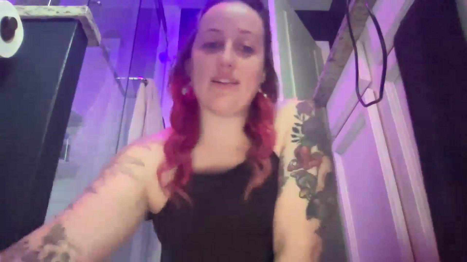 Gallery image thumbnail from Avery_Madison's myfreecams stream on, 09/05/2024, 13:00 image 12 of 20