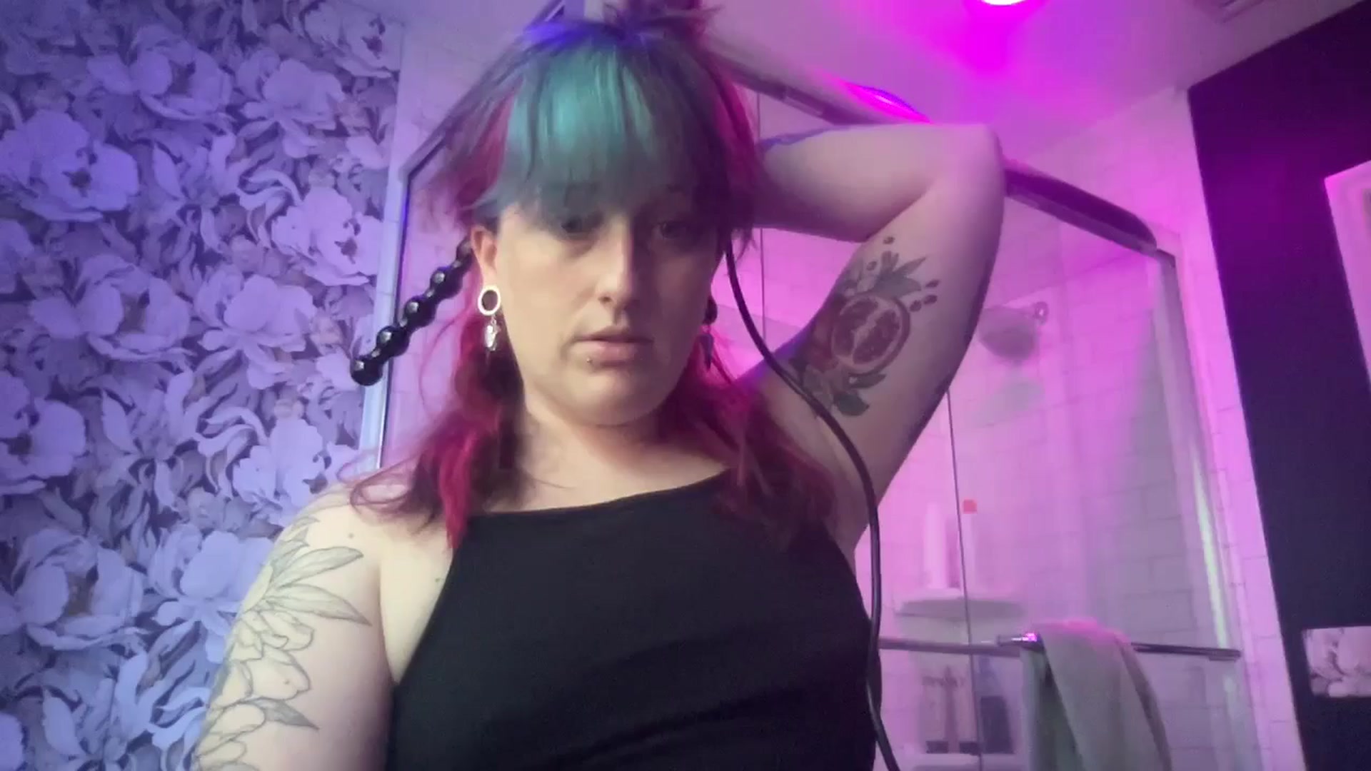 Gallery image thumbnail from Avery_Madison's myfreecams stream on, 09/23/2024, 15:06 image 3 of 20