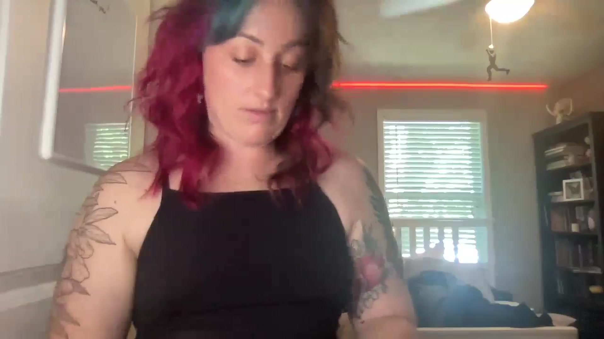Gallery image thumbnail from Avery_Madison's myfreecams stream on, 09/23/2024, 15:06 image 15 of 20