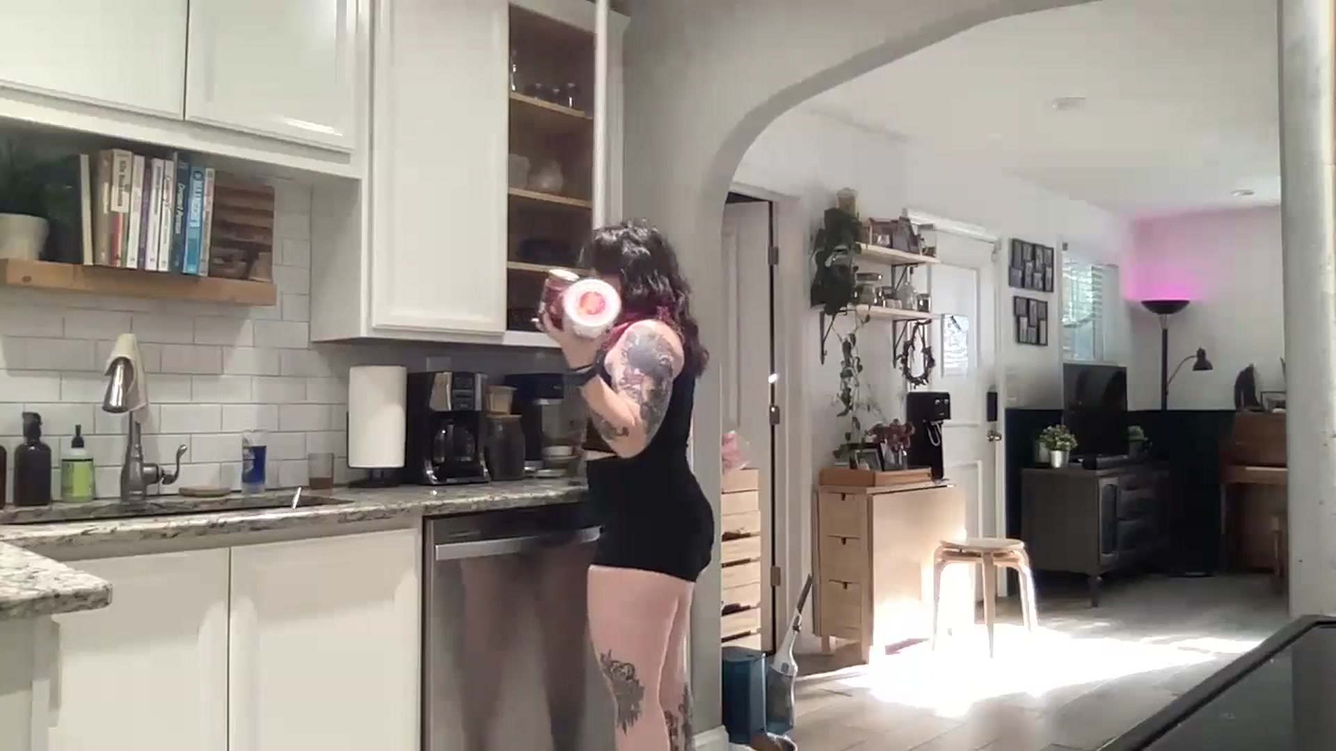 Gallery image thumbnail from Avery_Madison's myfreecams stream on, 10/03/2024, 13:23 image 18 of 20