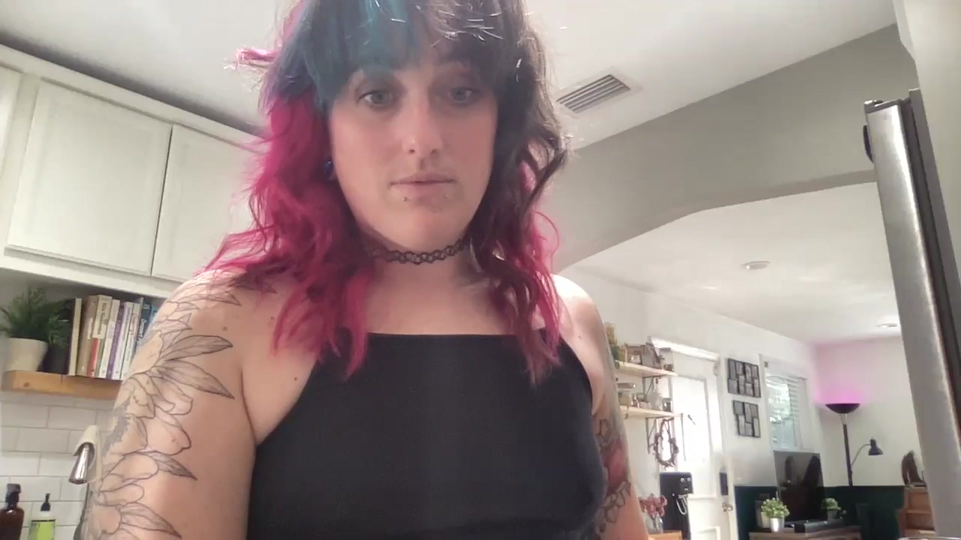 Gallery image thumbnail from Avery_Madison's myfreecams stream on, 10/03/2024, 13:23 image 19 of 20