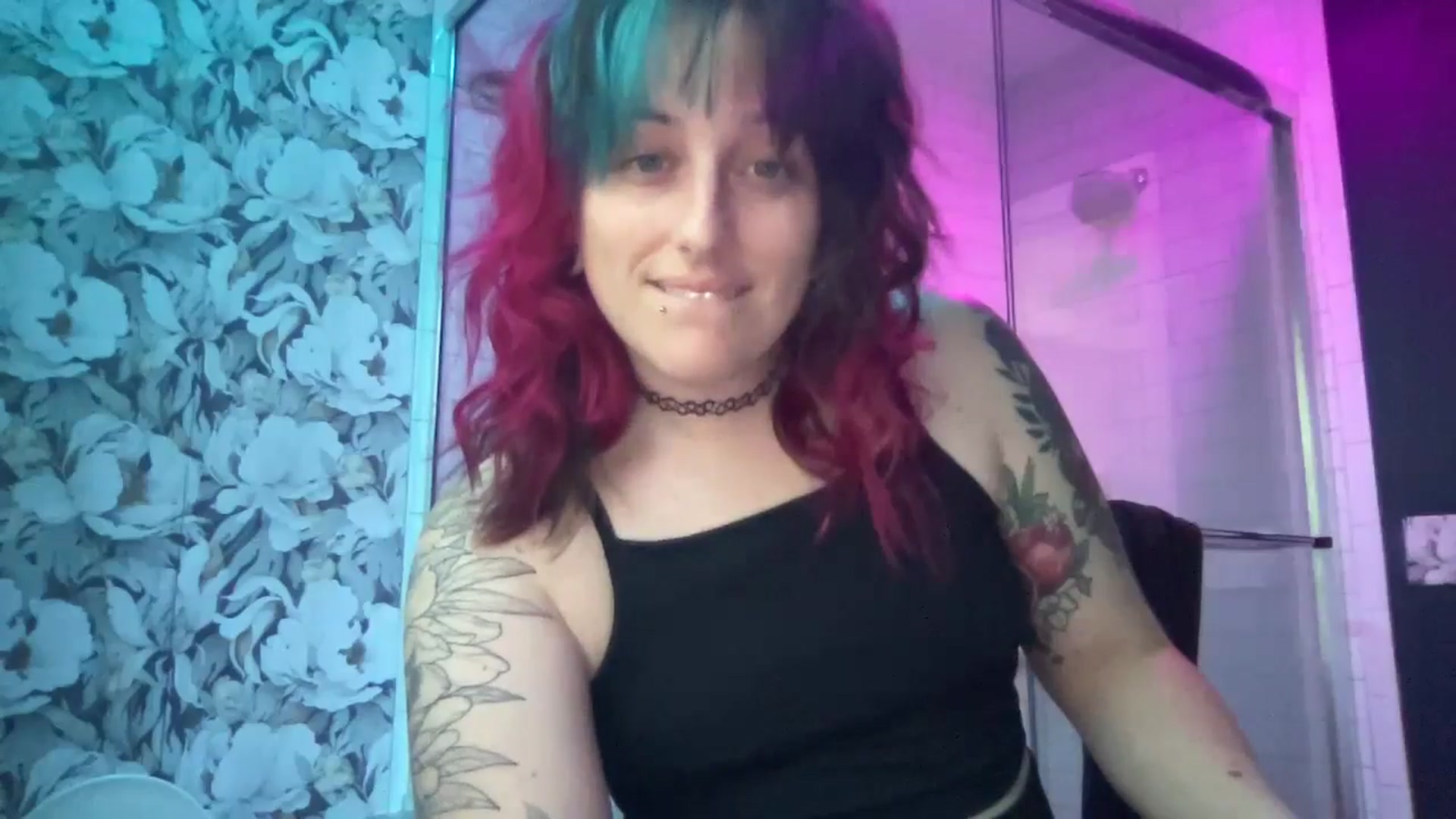 Gallery image thumbnail from Avery_Madison's myfreecams stream on, 10/03/2024, 13:23 image 5 of 20