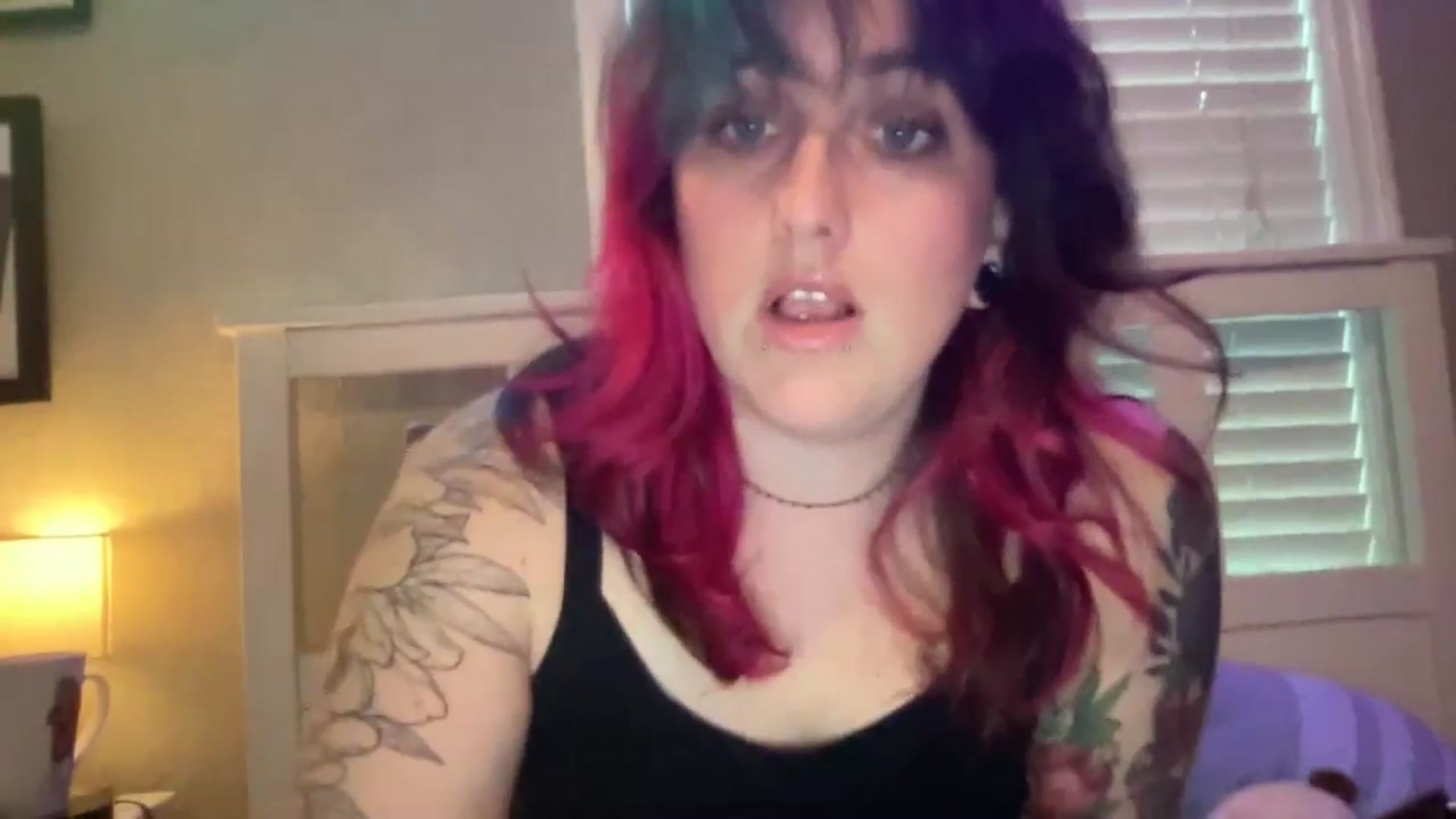 Gallery image thumbnail from Avery_Madison's myfreecams stream on, 10/10/2024, 14:19 image 10 of 20