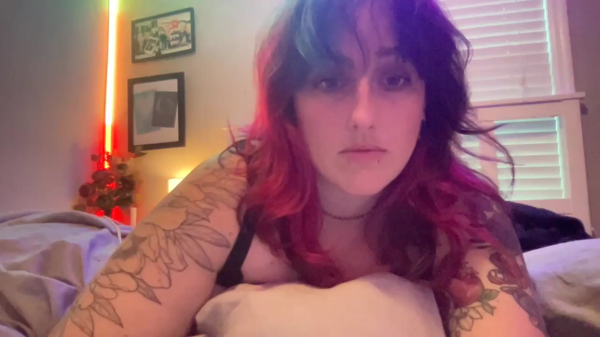 Gallery image thumbnail from Avery_Madison's myfreecams stream on, 10/10/2024, 14:19 image 11 of 20