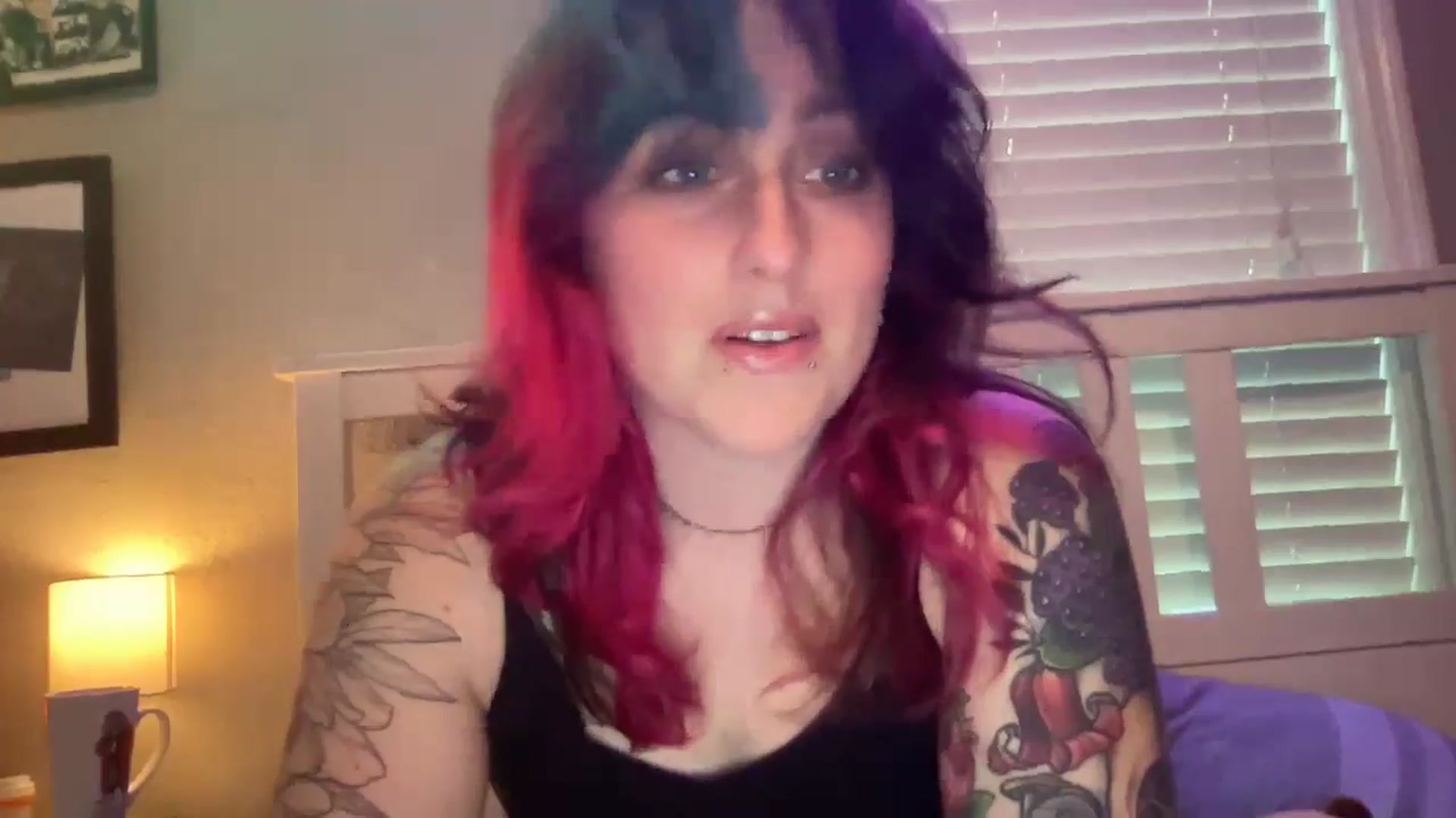 Gallery image thumbnail from Avery_Madison's myfreecams stream on, 10/10/2024, 14:19 image 7 of 20