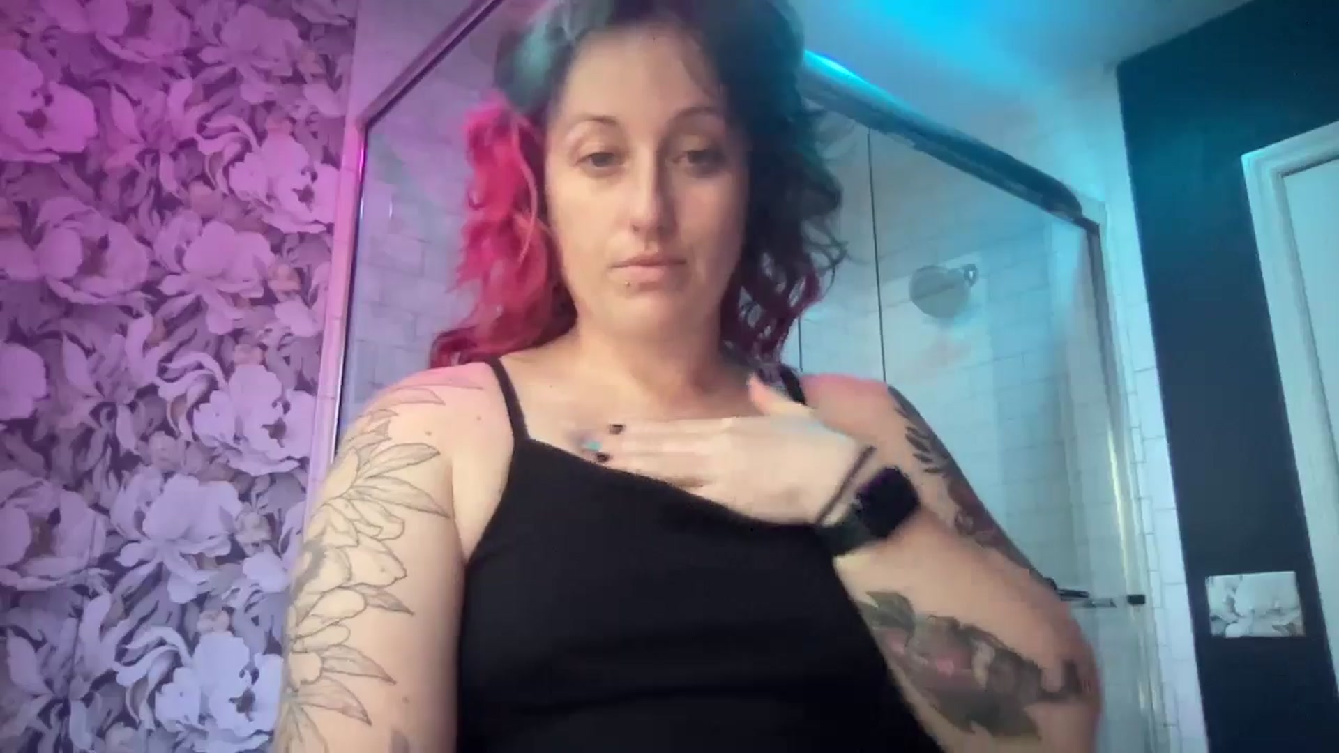Gallery image thumbnail from Avery_Madison's myfreecams stream on, 11/26/2024, 14:42 image 10 of 20