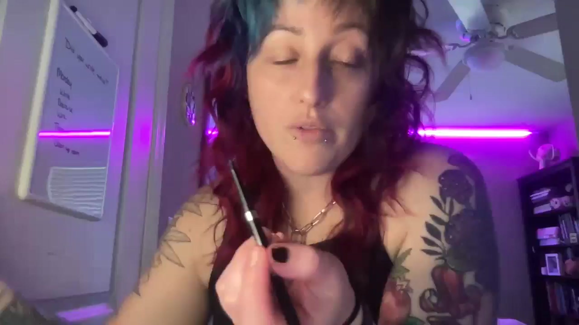 Gallery image thumbnail from Avery_Madison's myfreecams stream on, 12/31/2024, 15:10 image 16 of 20