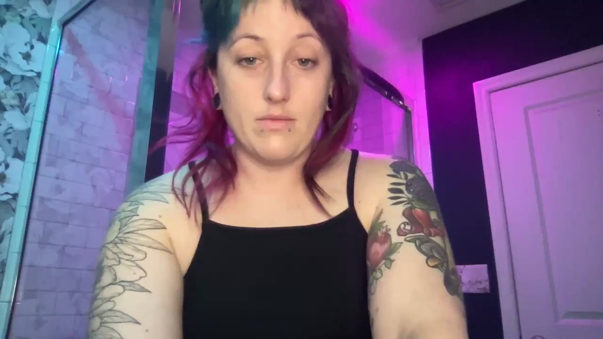Gallery image thumbnail from Avery_Madison's myfreecams stream on, 01/16/2025, 13:43 image 7 of 20