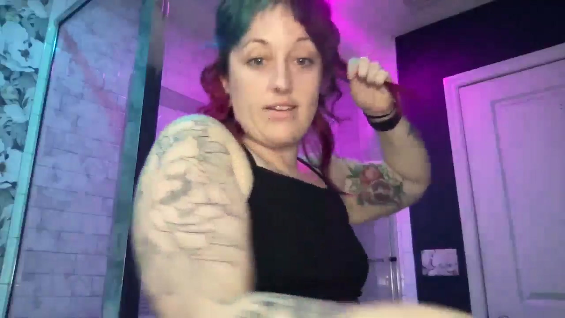 Gallery image thumbnail from Avery_Madison's myfreecams stream on, 01/16/2025, 13:43 image 9 of 20