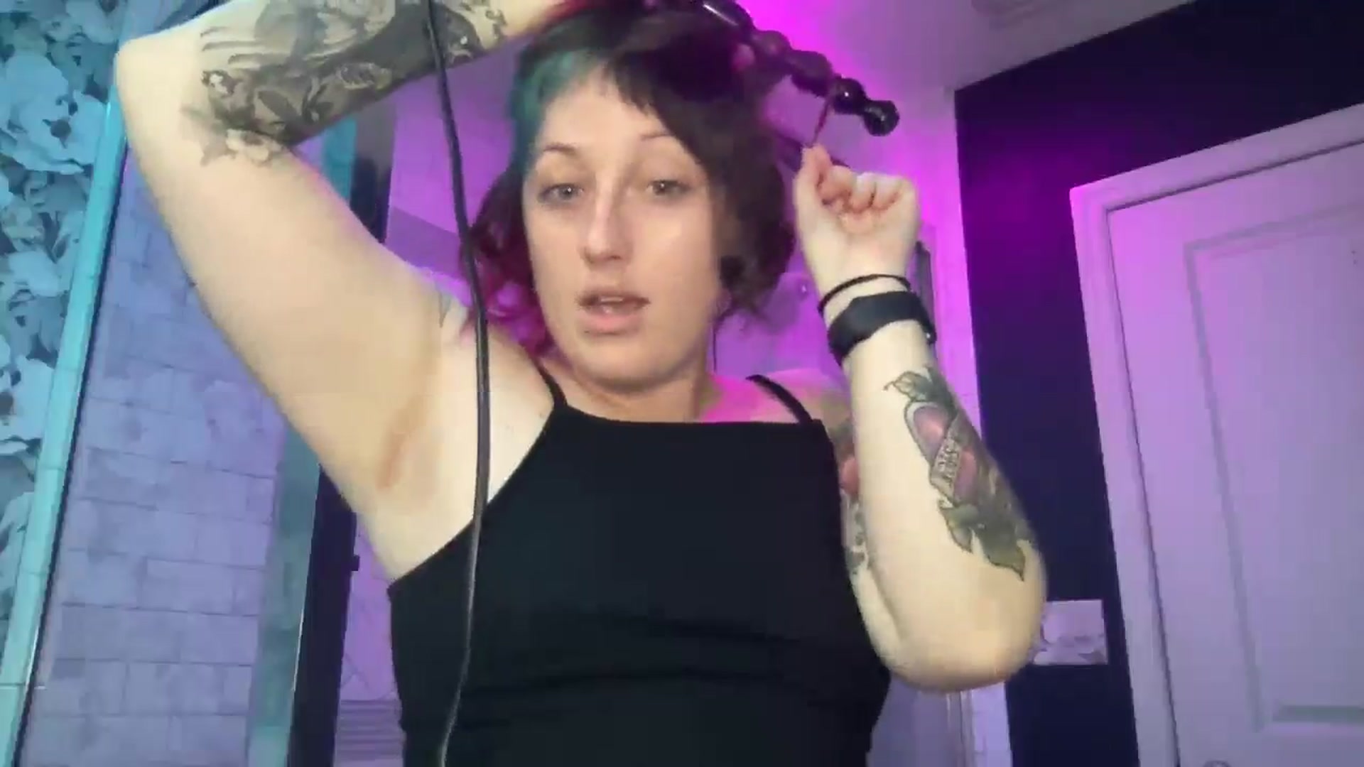 Gallery image thumbnail from Avery_Madison's myfreecams stream on, 01/16/2025, 13:43 image 10 of 20