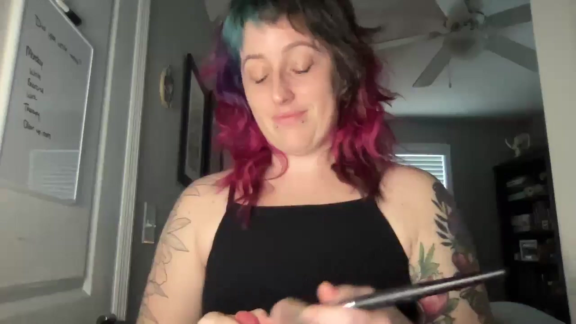 Gallery image thumbnail from Avery_Madison's myfreecams stream on, 01/16/2025, 13:43 image 19 of 20