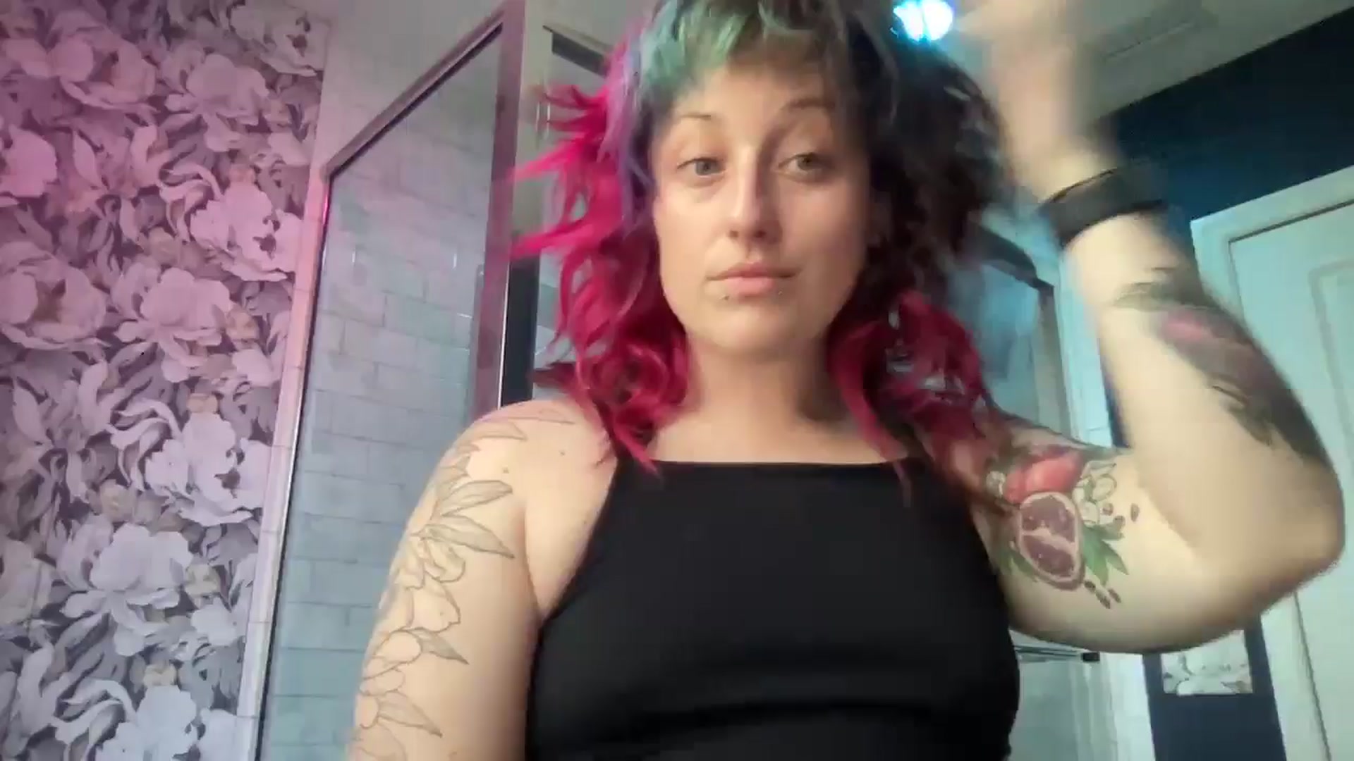 Gallery image thumbnail from Avery_Madison's myfreecams stream on, 01/27/2025, 14:44 image 5 of 20