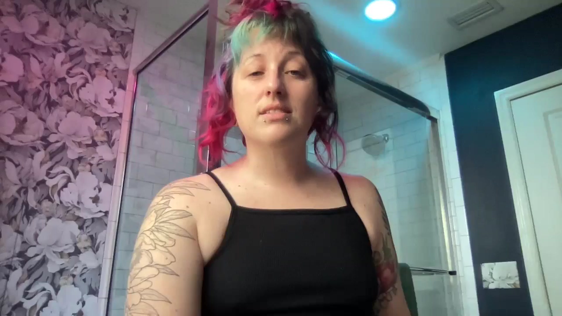 Gallery image thumbnail from Avery_Madison's myfreecams stream on, 01/27/2025, 14:44 image 1 of 20