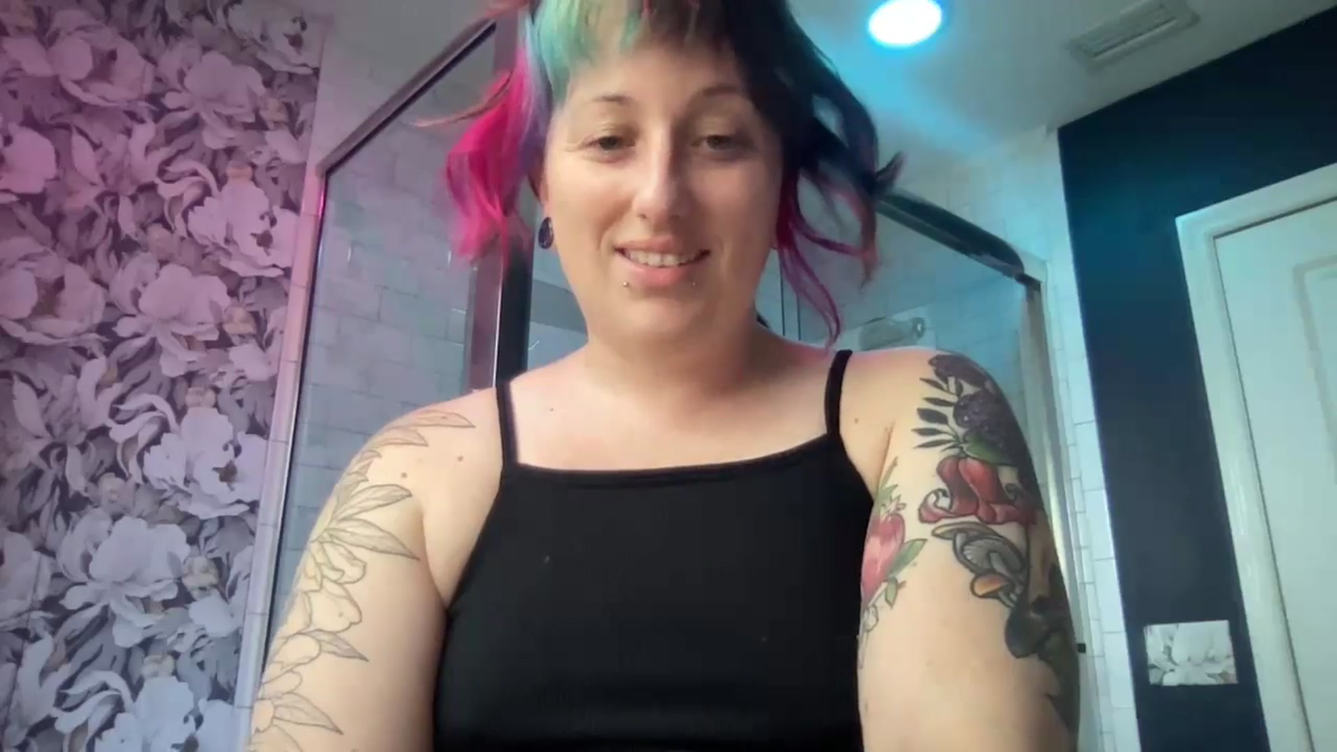 Gallery image thumbnail from Avery_Madison's myfreecams stream on, 01/27/2025, 14:44 image 2 of 20