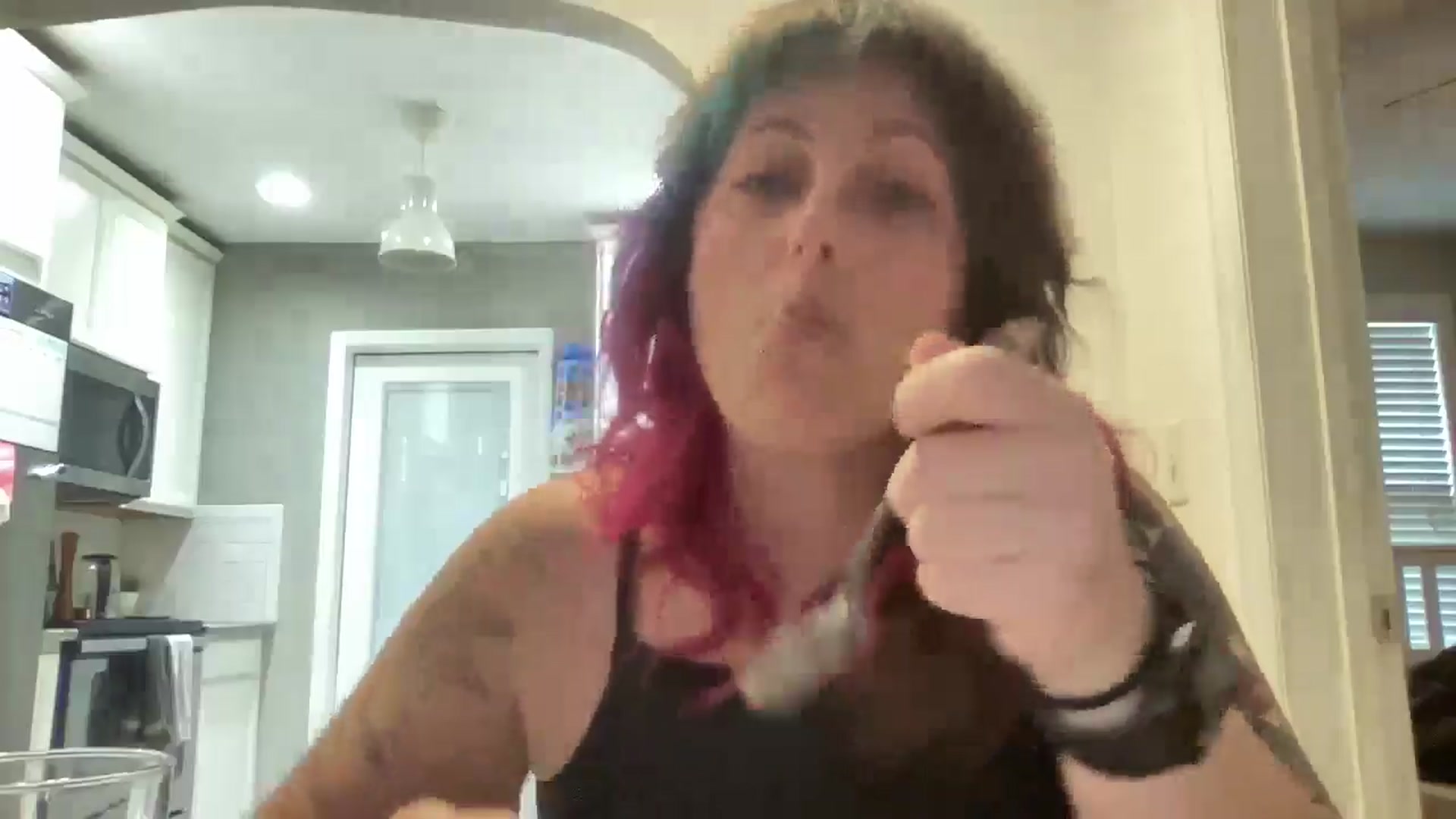 Gallery image thumbnail from Avery_Madison's myfreecams stream on, 02/03/2025, 15:01 image 8 of 20