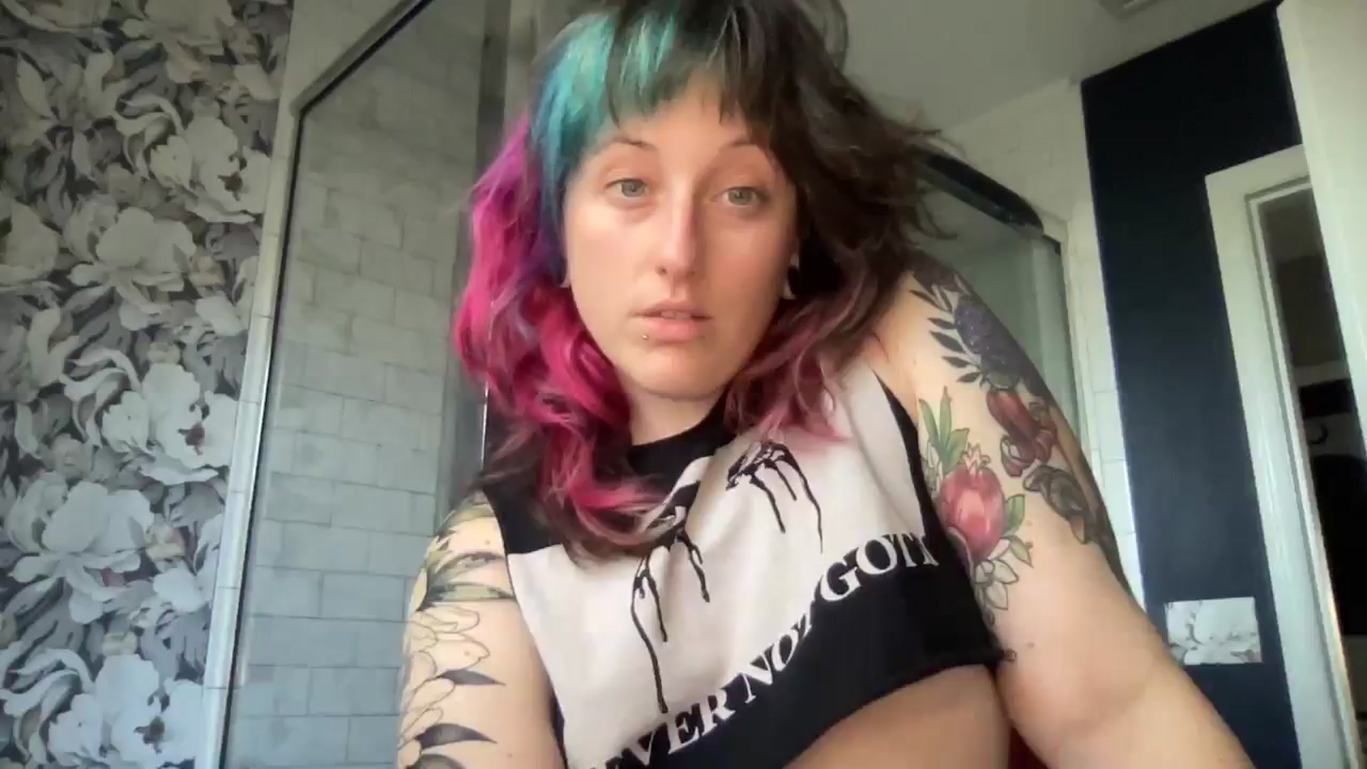 Gallery image thumbnail from Avery_Madison's myfreecams stream on, 02/18/2025, 14:22 image 1 of 20
