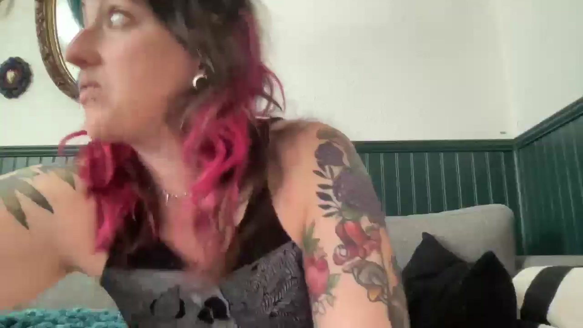 Gallery image thumbnail from Avery_Madison's myfreecams stream on, 03/31/2025, 14:20 image 3 of 20