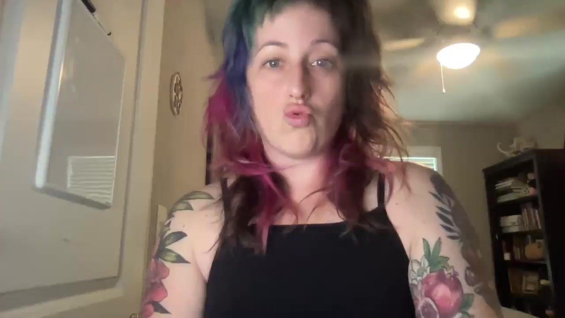 Gallery image thumbnail from Avery_Madison's myfreecams stream on, 04/21/2025, 14:31 image 1 of 20