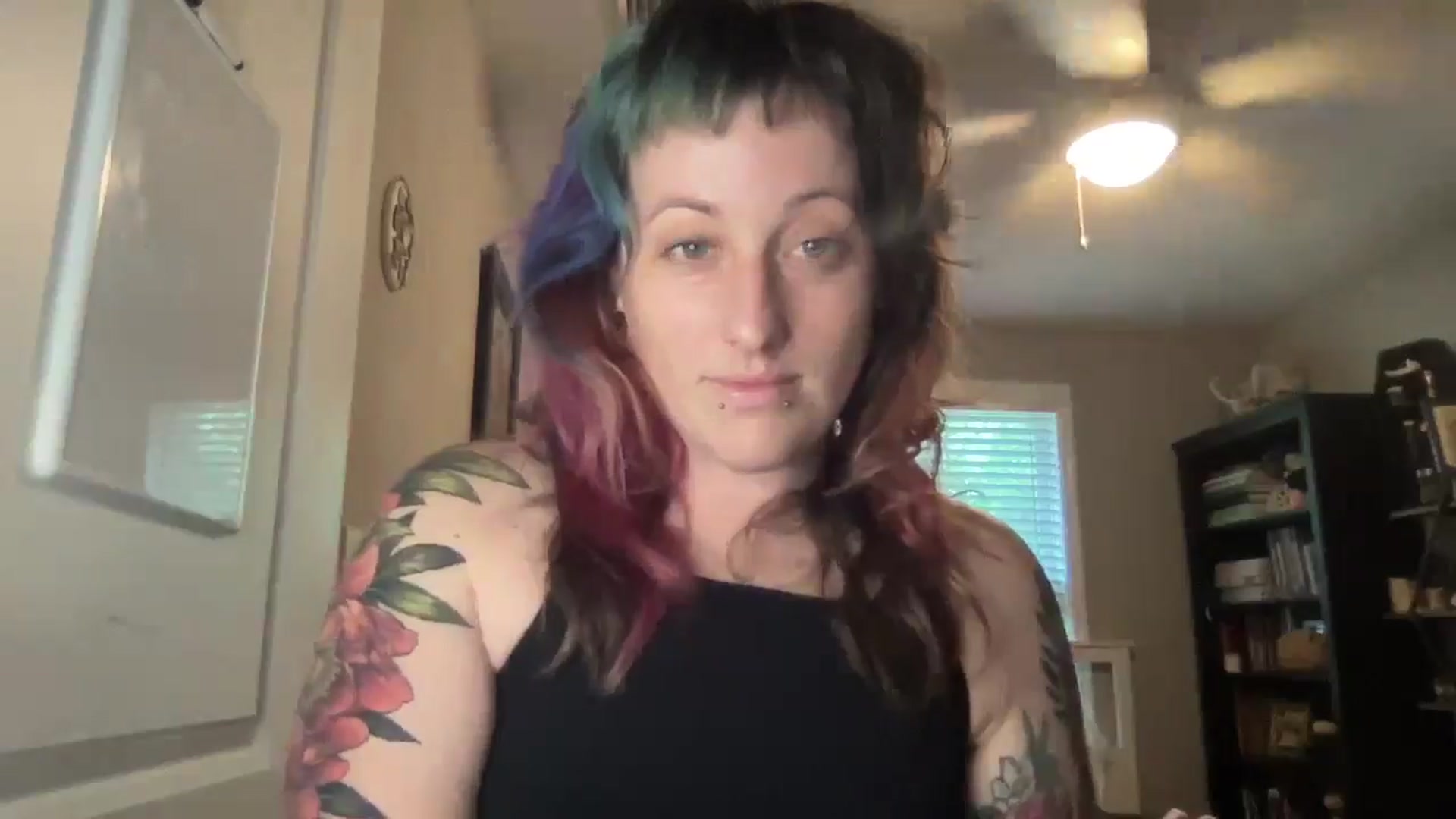 Gallery image thumbnail from Avery_Madison's myfreecams stream on, 04/24/2025, 14:02 image 3 of 20
