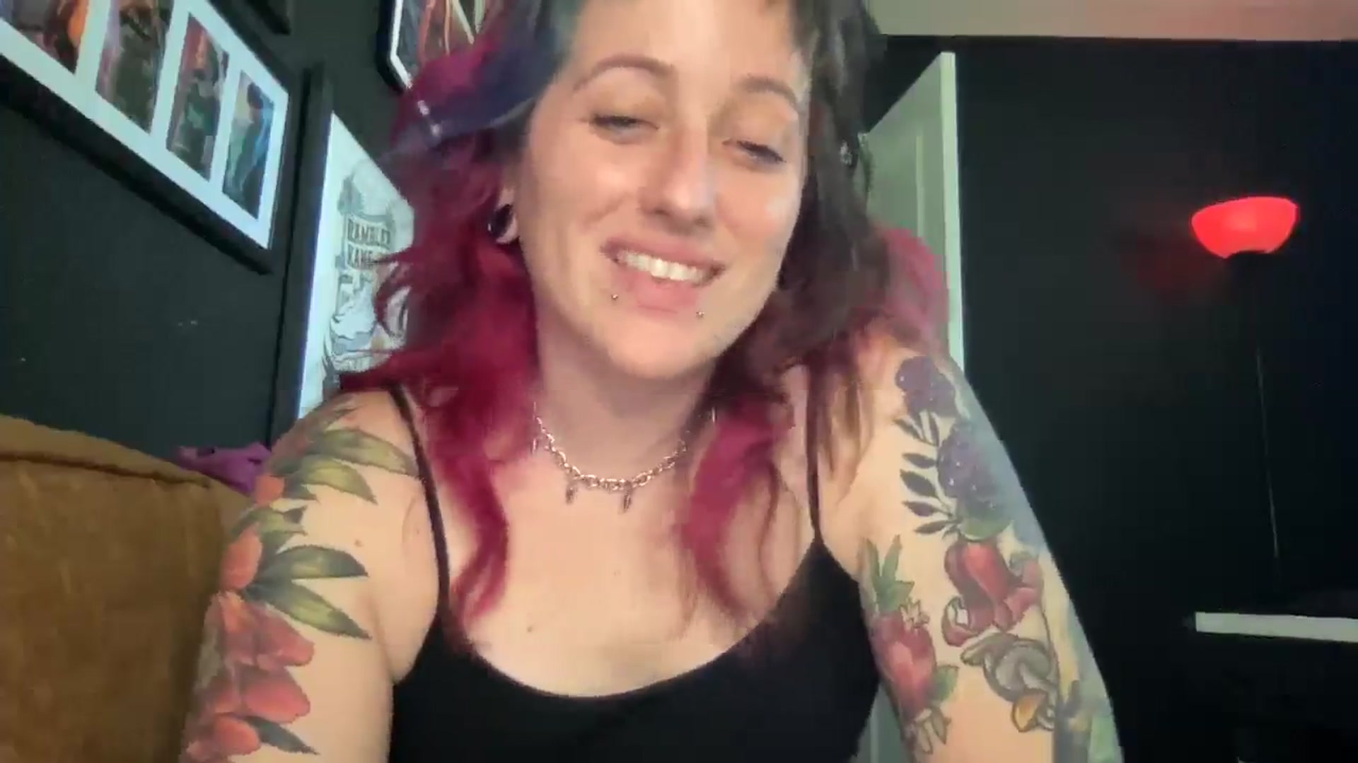 Gallery image thumbnail from Avery_Madison's myfreecams stream on, 06/02/2025, 14:53 image 12 of 20