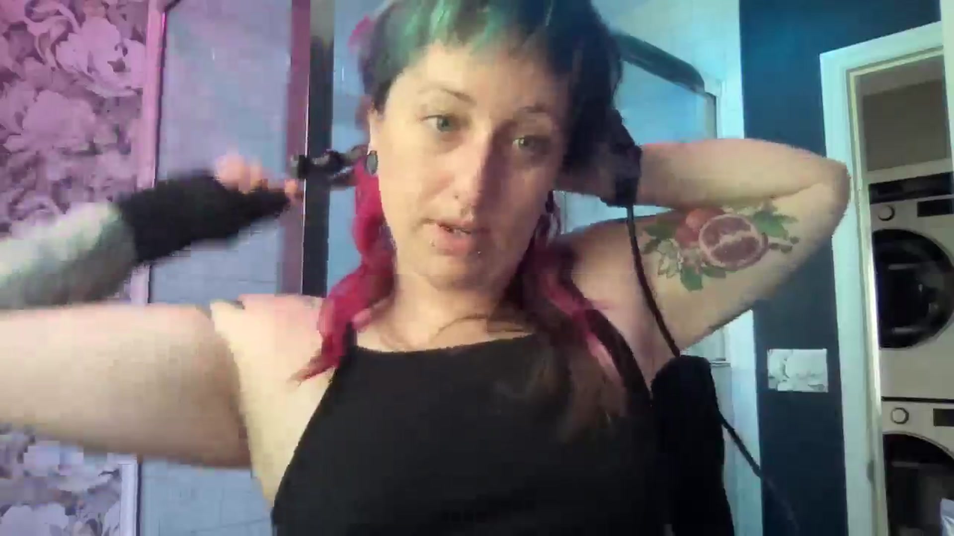 Gallery image thumbnail from Avery_Madison's myfreecams stream on, 06/12/2025, 13:23 image 2 of 20