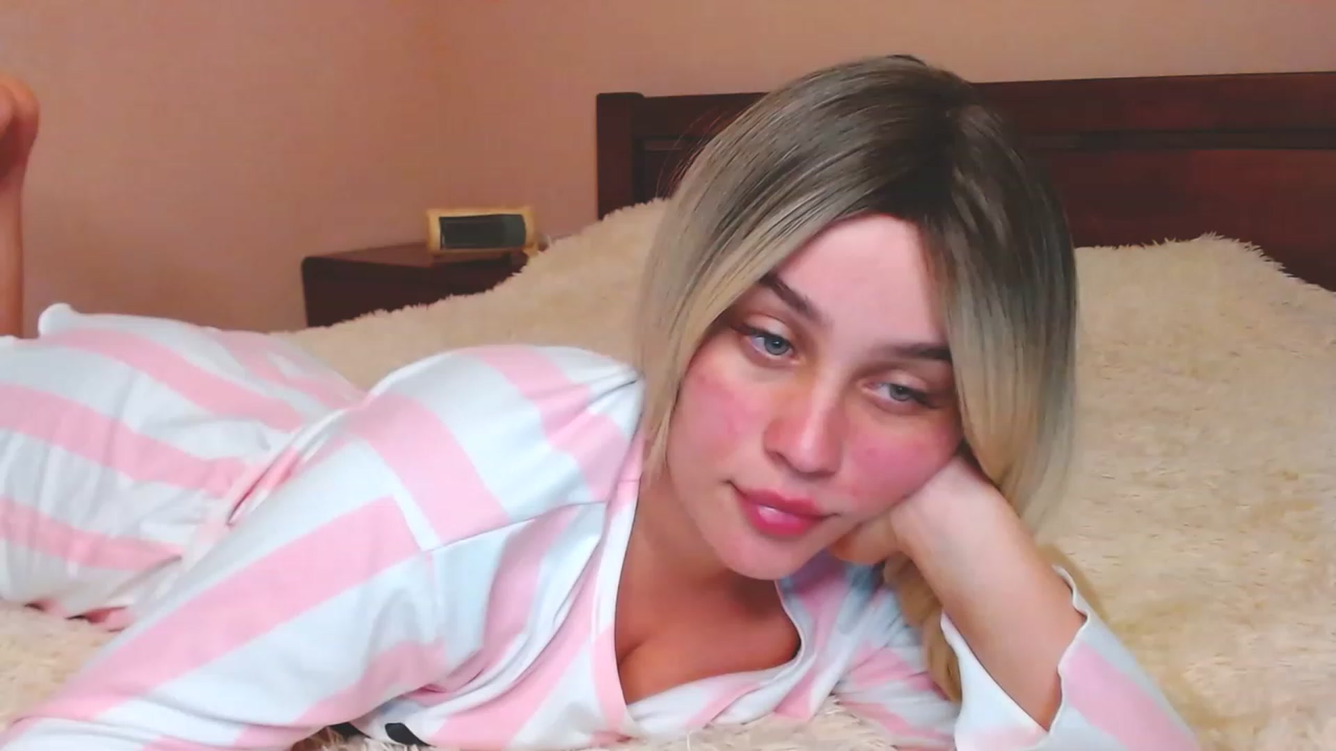 Gallery image thumbnail from Avery_Mills's myfreecams stream on, 04/28/2023, 18:20 image 1 of 20