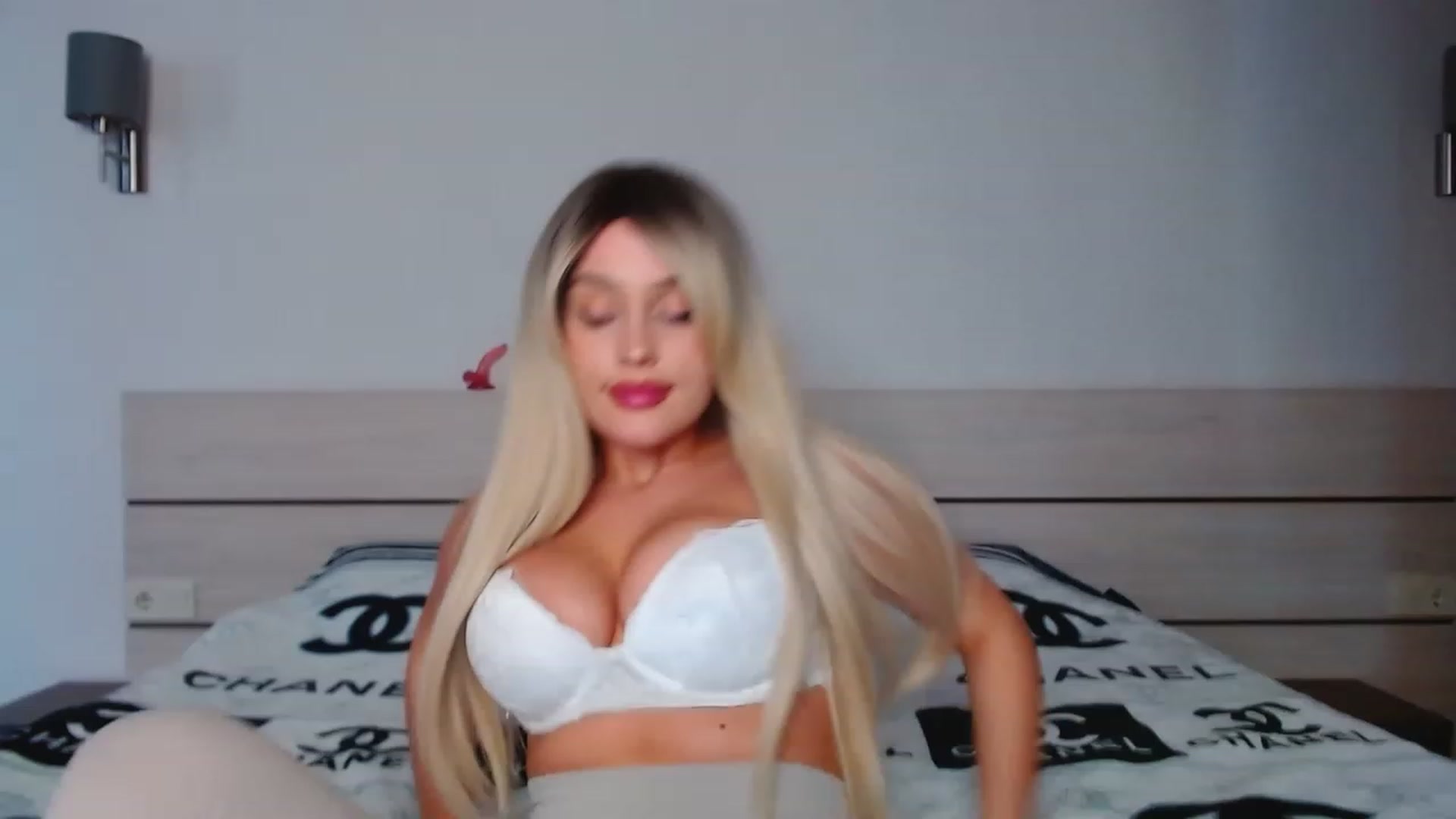 Gallery image thumbnail from Avery_Mills's myfreecams stream on, 04/29/2023, 13:27 image 13 of 20