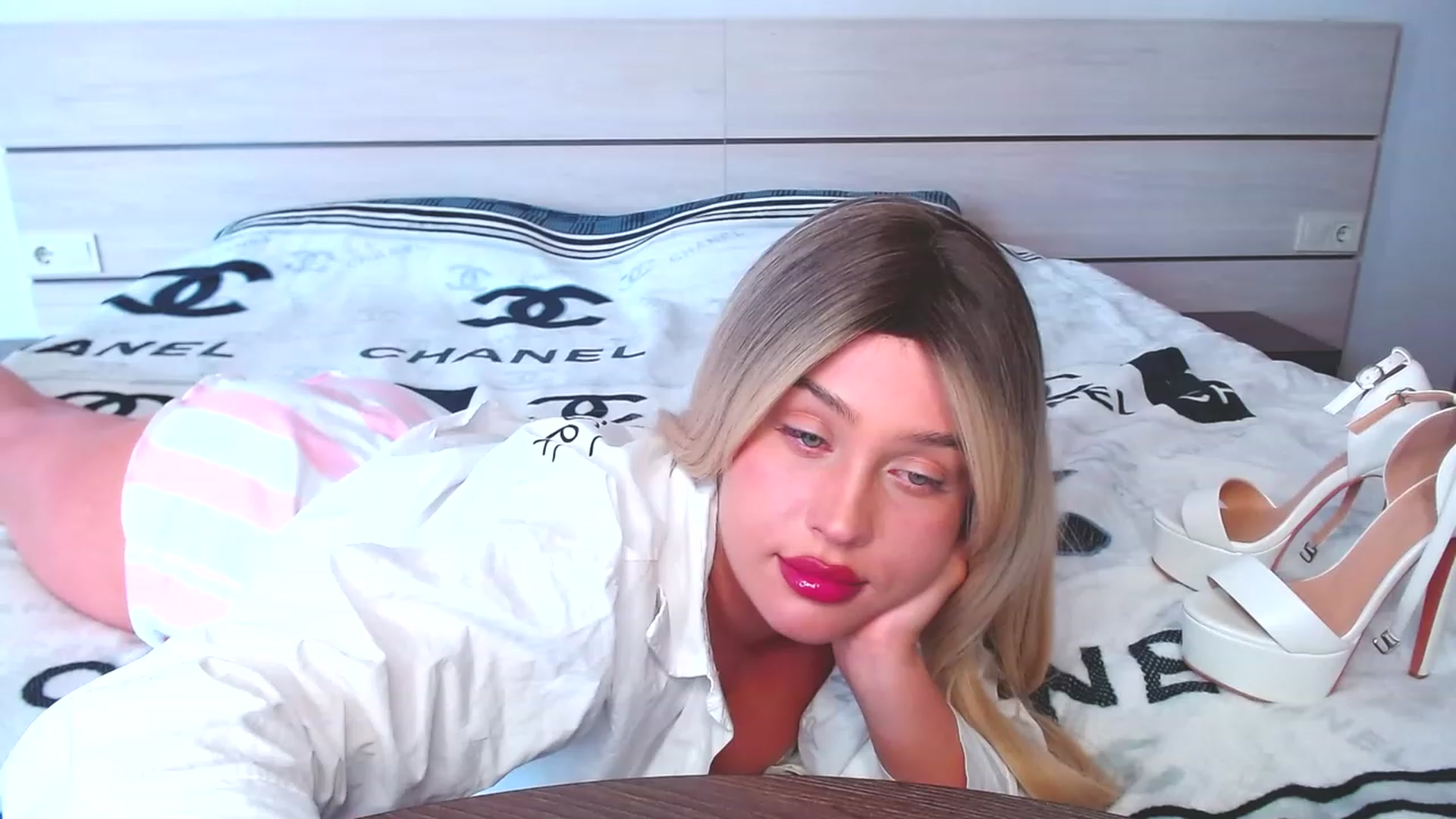 Gallery image thumbnail from Avery_Mills's myfreecams stream on, 05/01/2023, 12:53 image 1 of 20