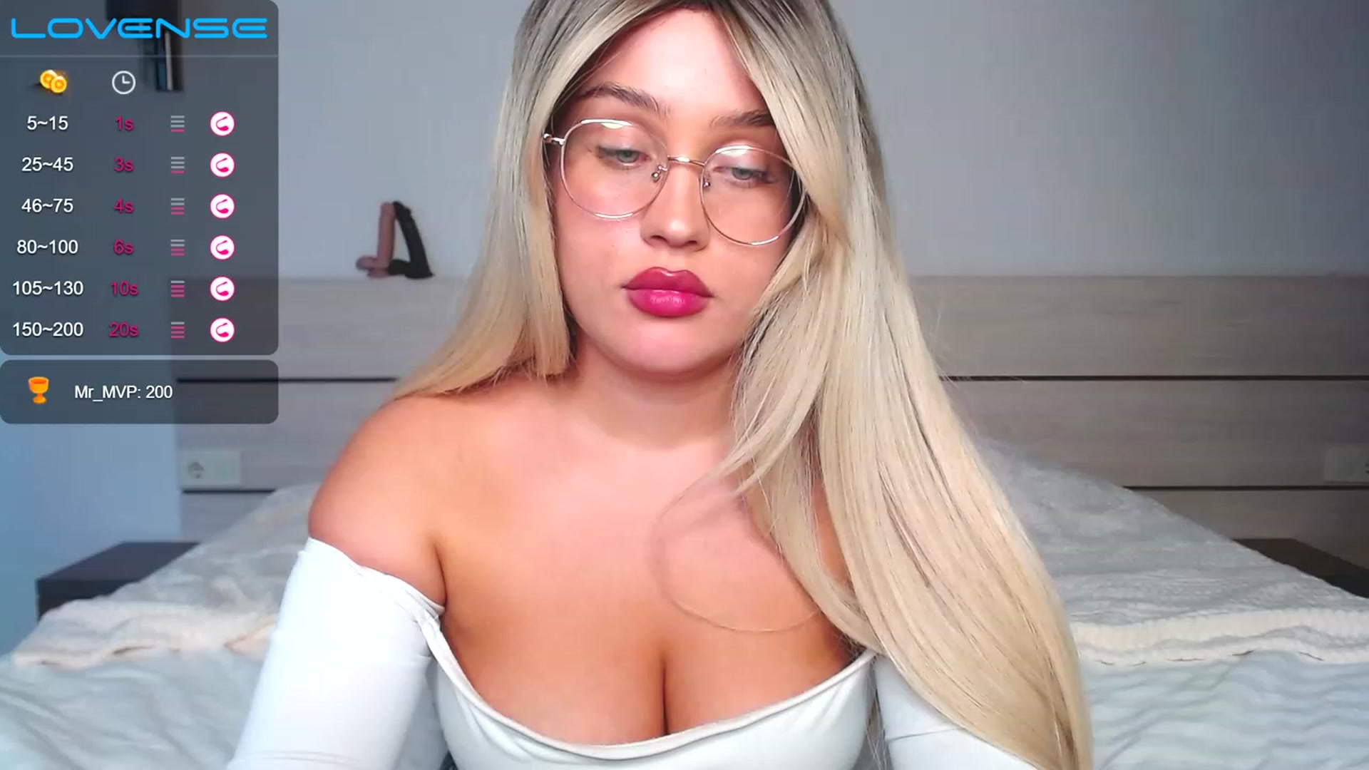 Gallery image thumbnail from Avery_Mills's myfreecams stream on, 05/02/2023, 16:10 image 6 of 20