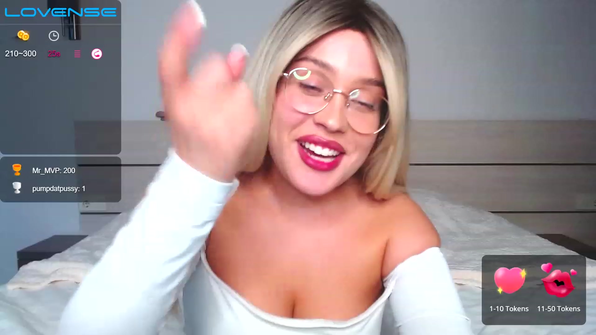 Gallery image thumbnail from Avery_Mills's myfreecams stream on, 05/02/2023, 16:10 image 16 of 20