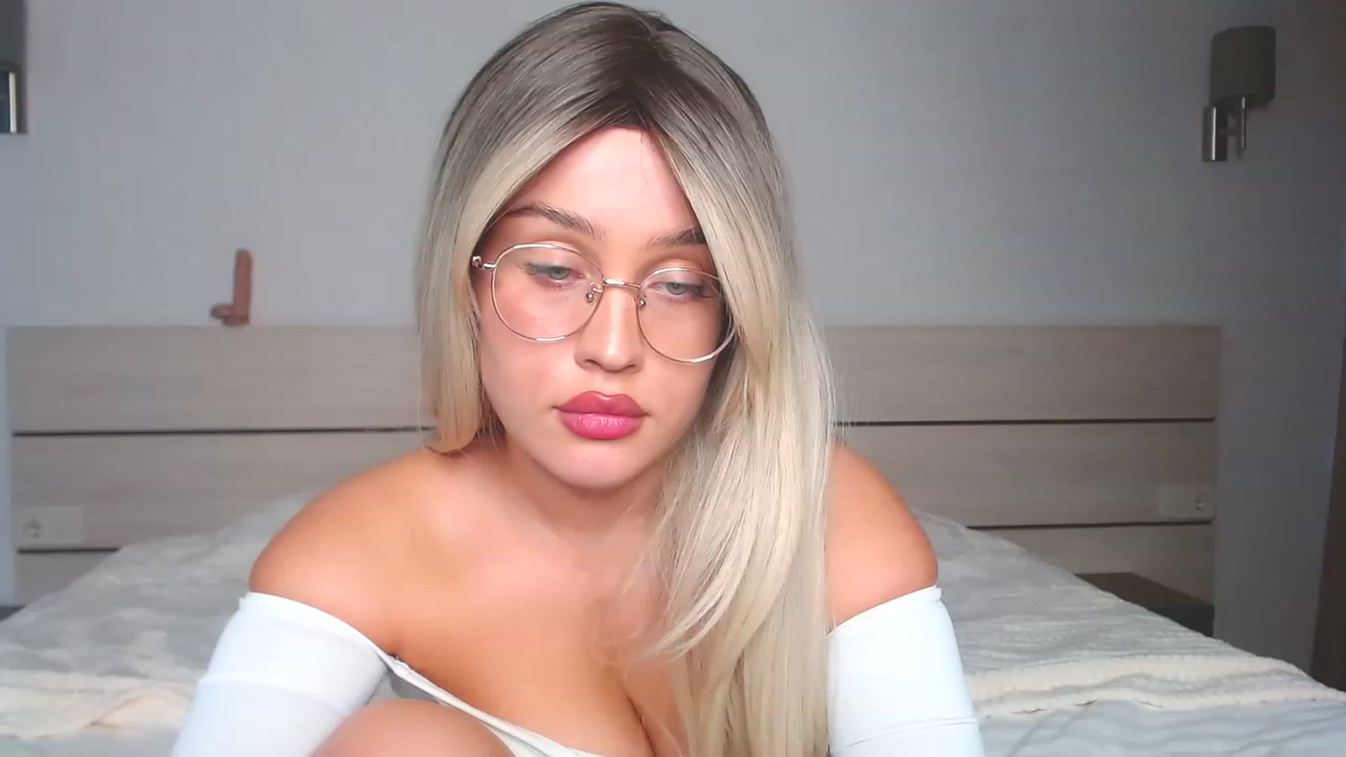 Gallery image thumbnail from Avery_Mills's myfreecams stream on, 05/02/2023, 17:03 image 2 of 20